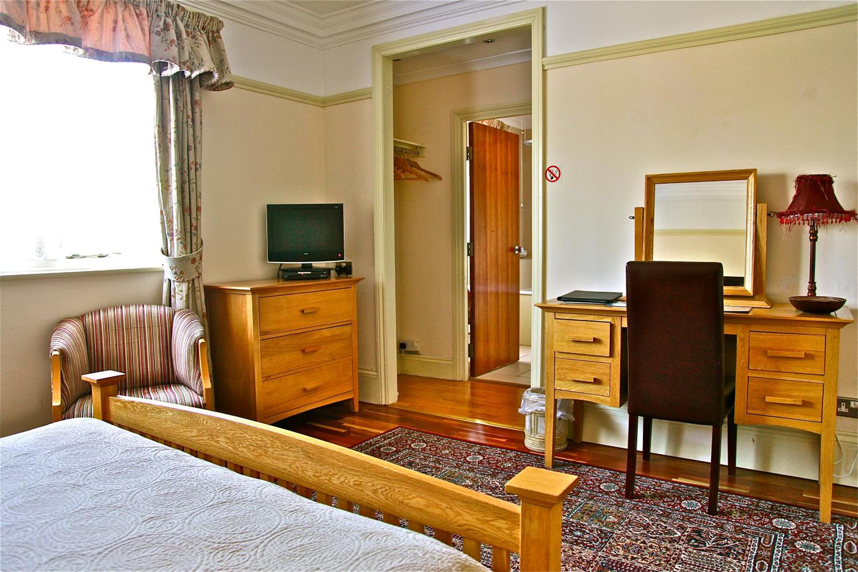 Superior Triple Room photo 2