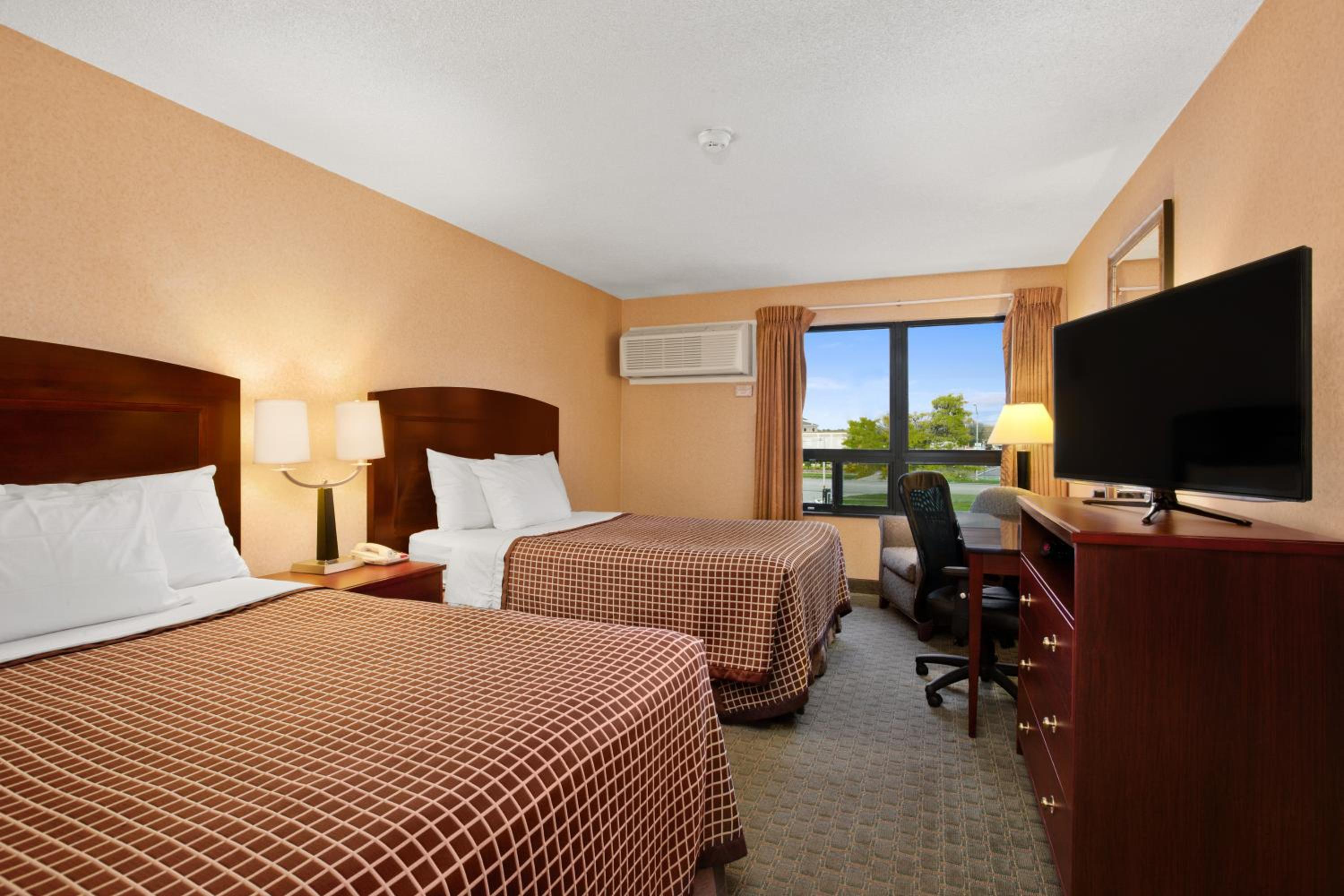 Double Room with Two Double Beds - Non-Smoking - Photo 5