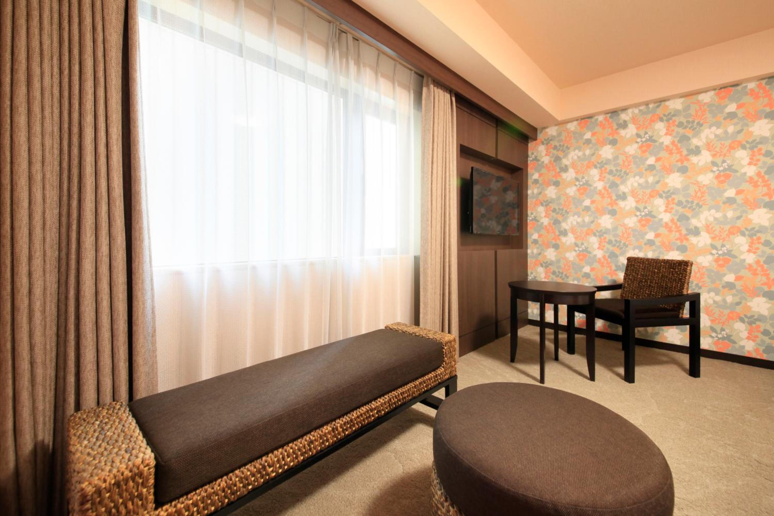 Twin Room - Non-Smoking photo 3