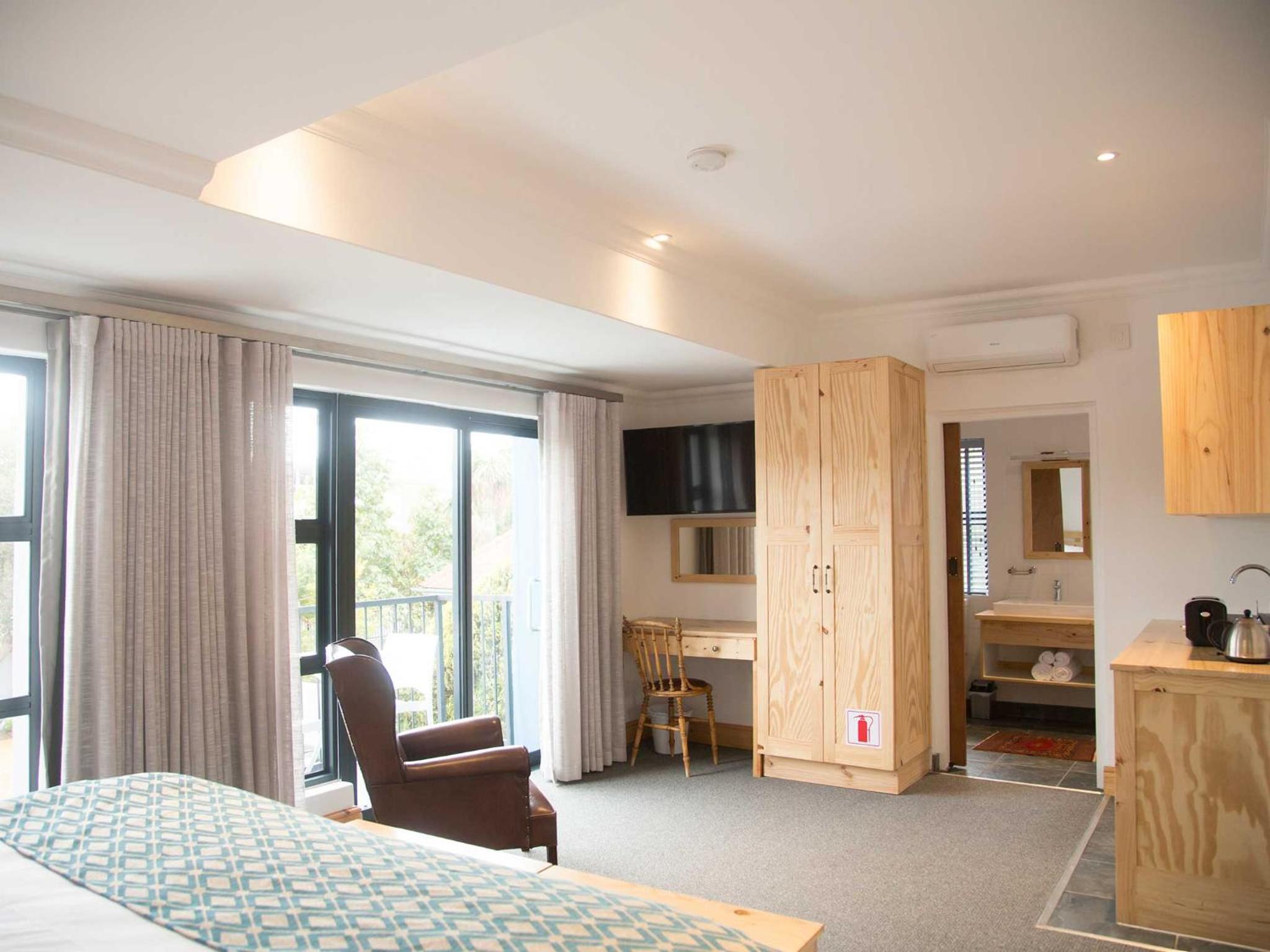Deluxe Double or Twin Room photo 1