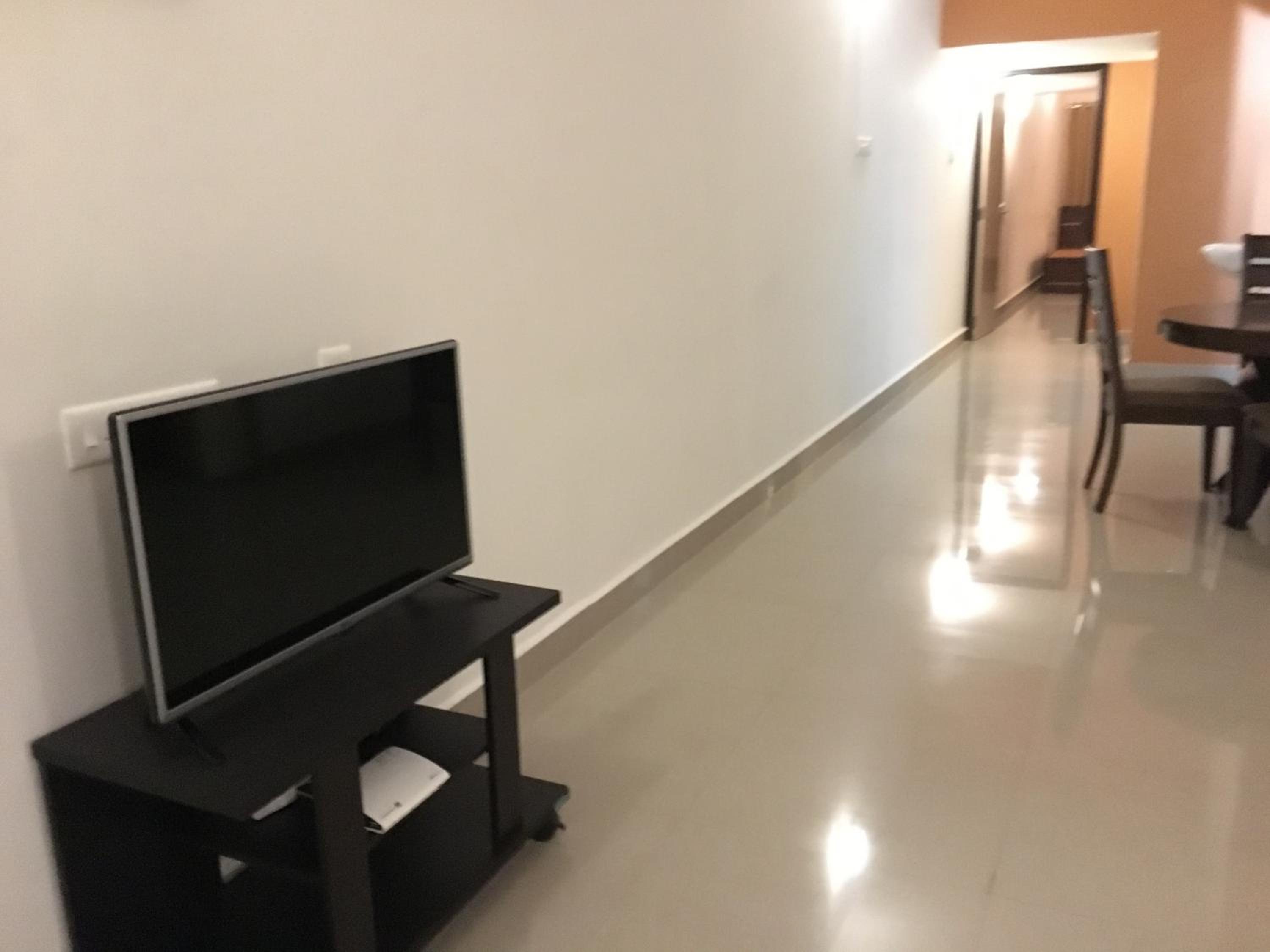 Two-Bedroom Apartment - Photo 2