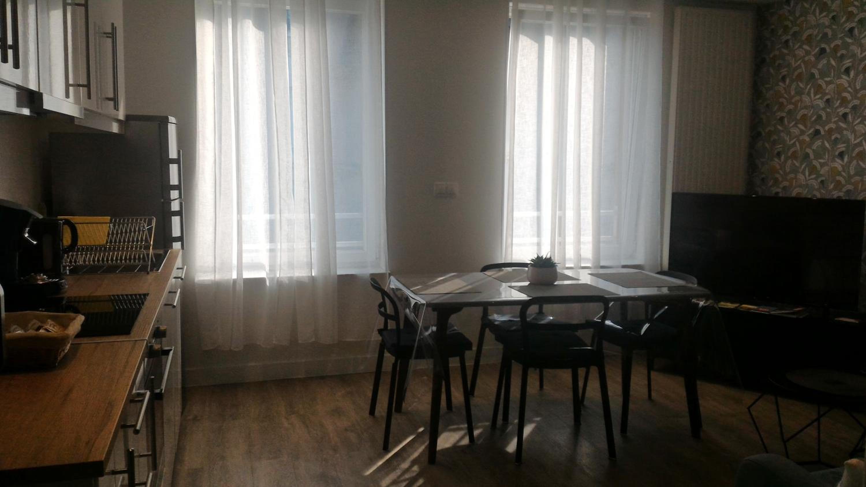 Two-Bedroom Apartment - Photo 17