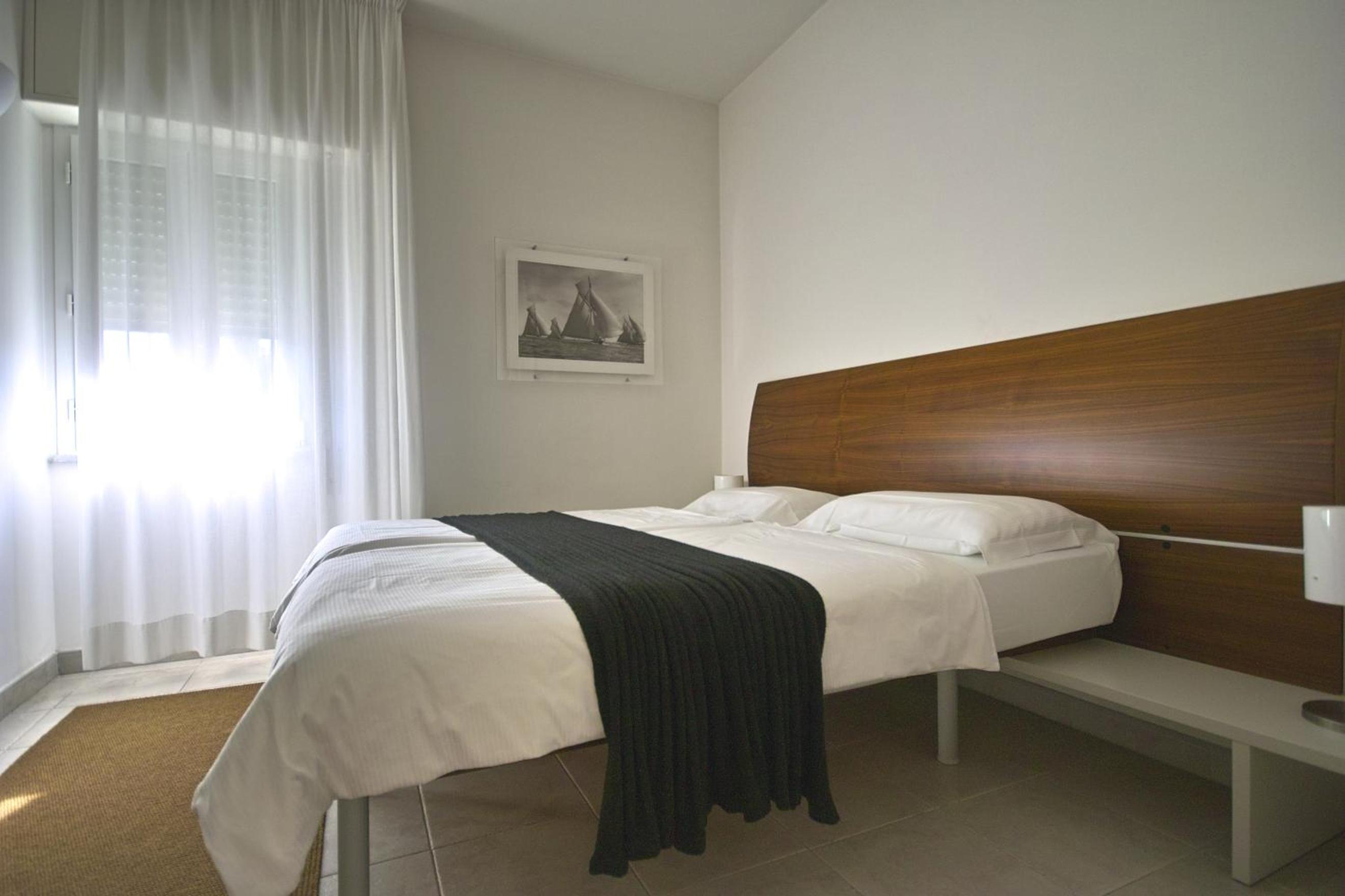 Economy Double Room with Garden View photo 3
