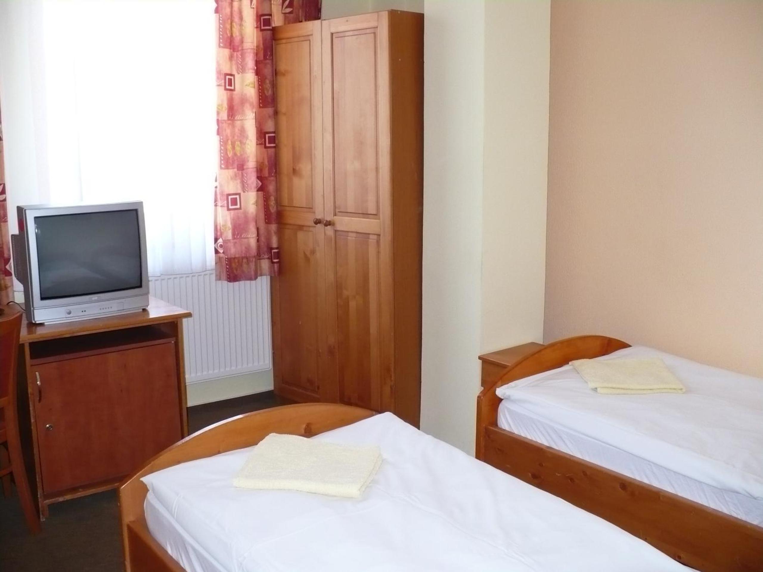 Two-Bedroom Suite photo 3
