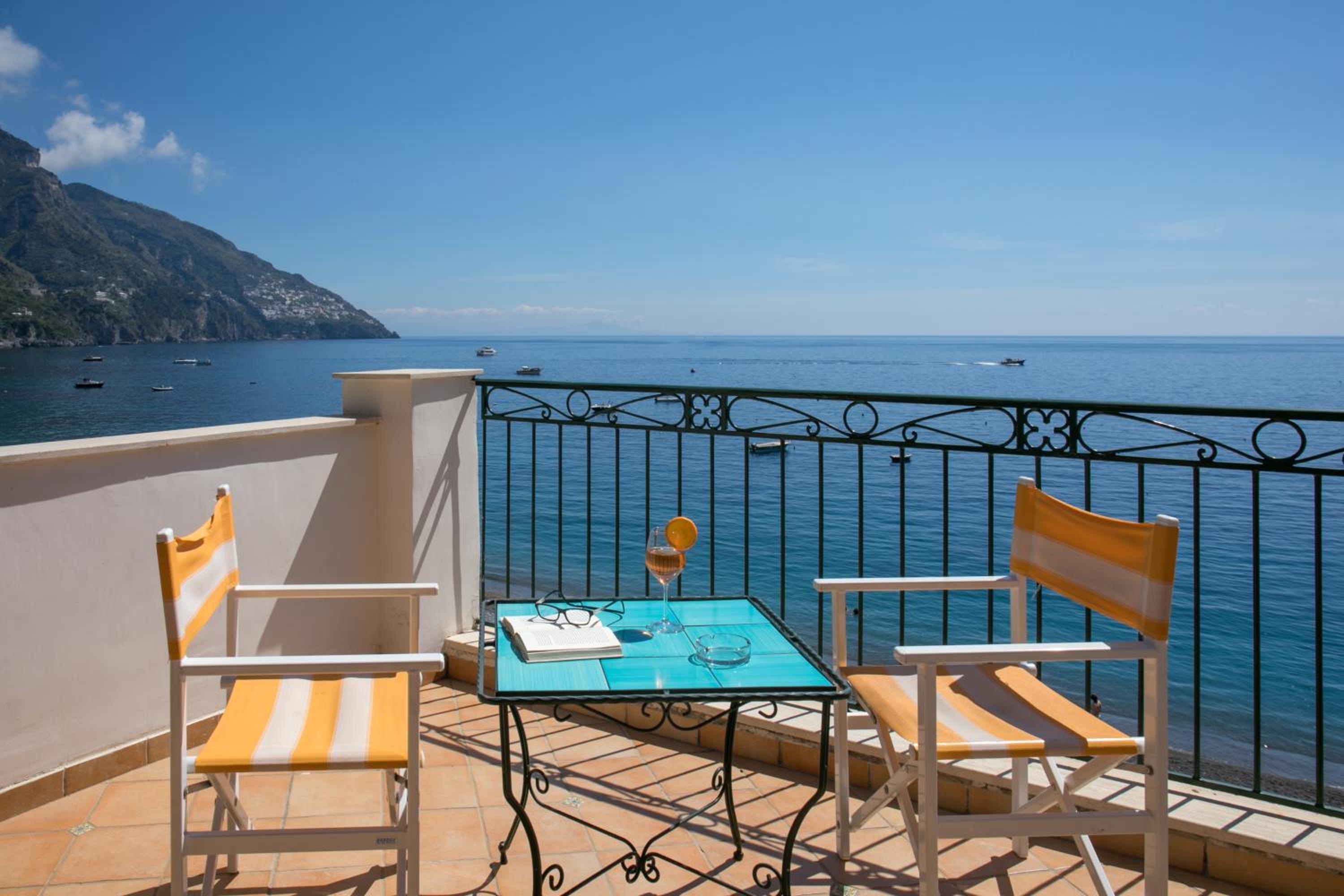 Triple Room with Terrace photo 2
