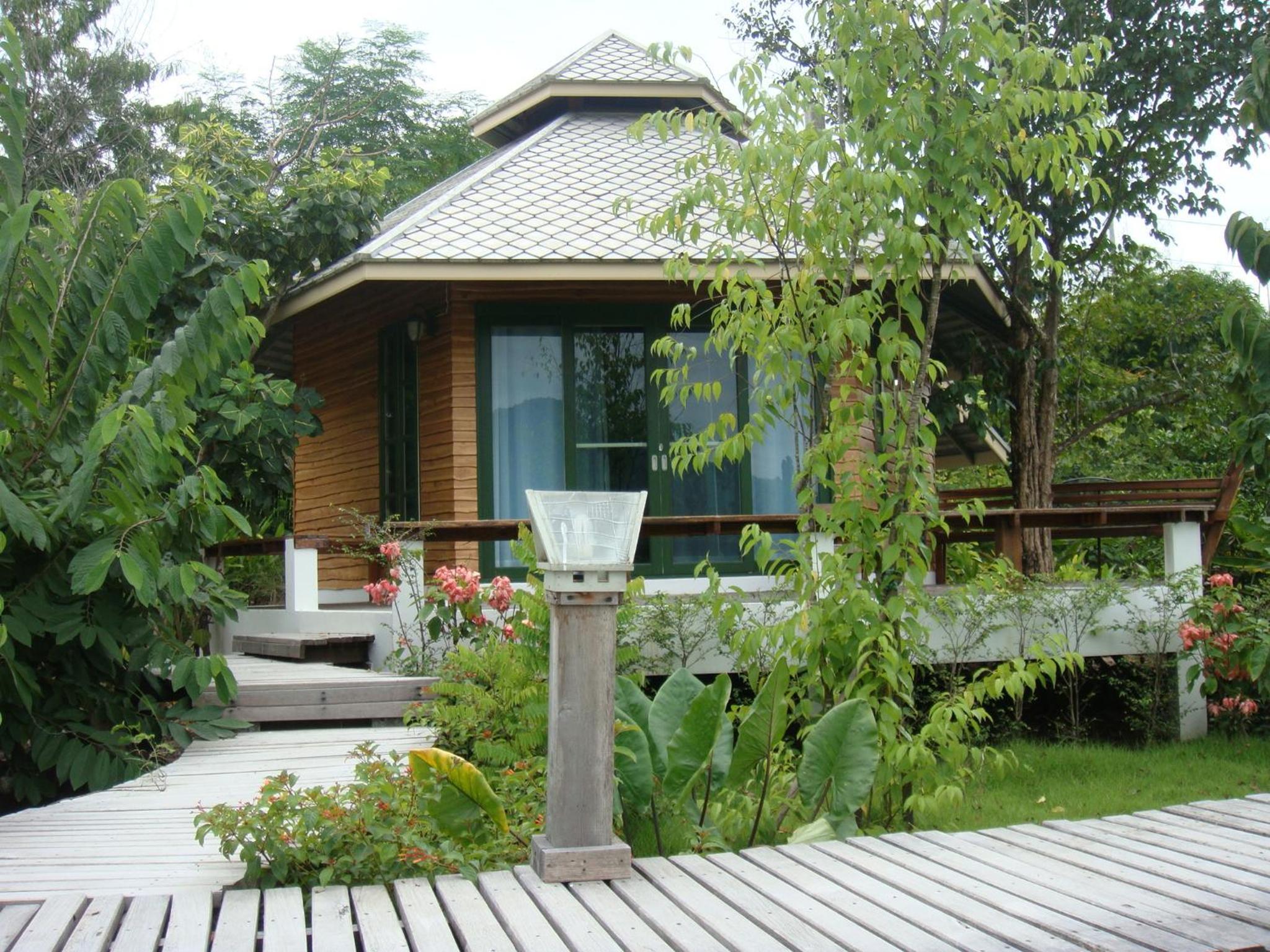 Deluxe Twin Cottage photo 2