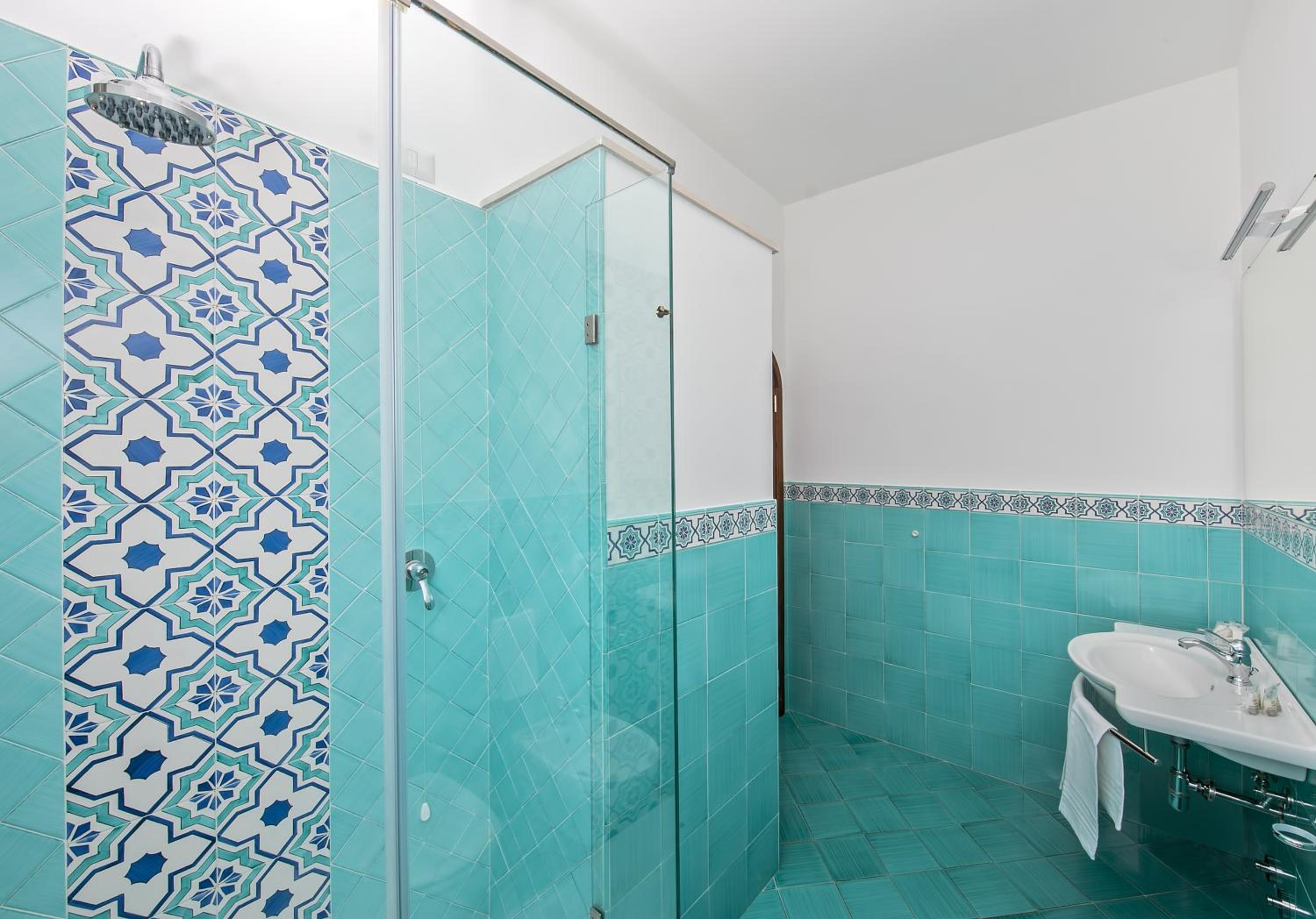 Quadruple Room with Sea View photo 2