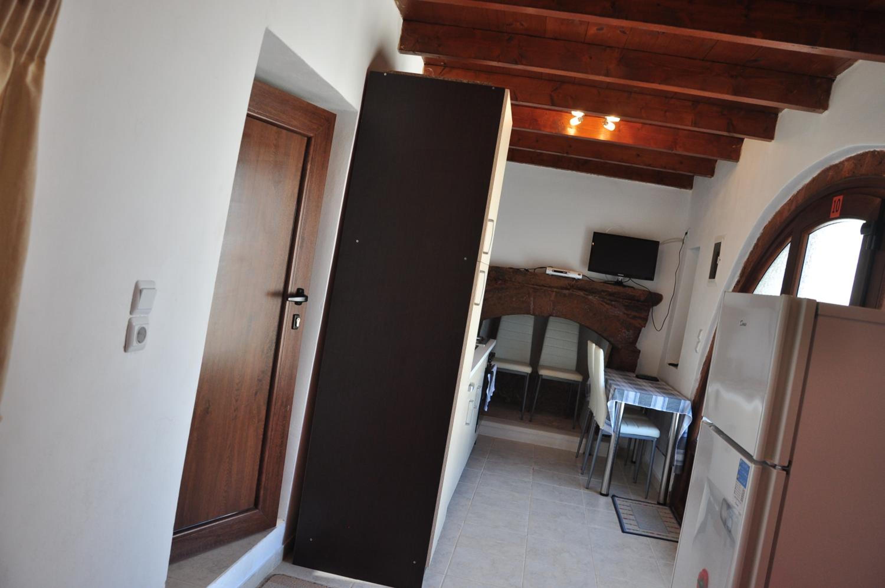 Studio Apartment photo 2