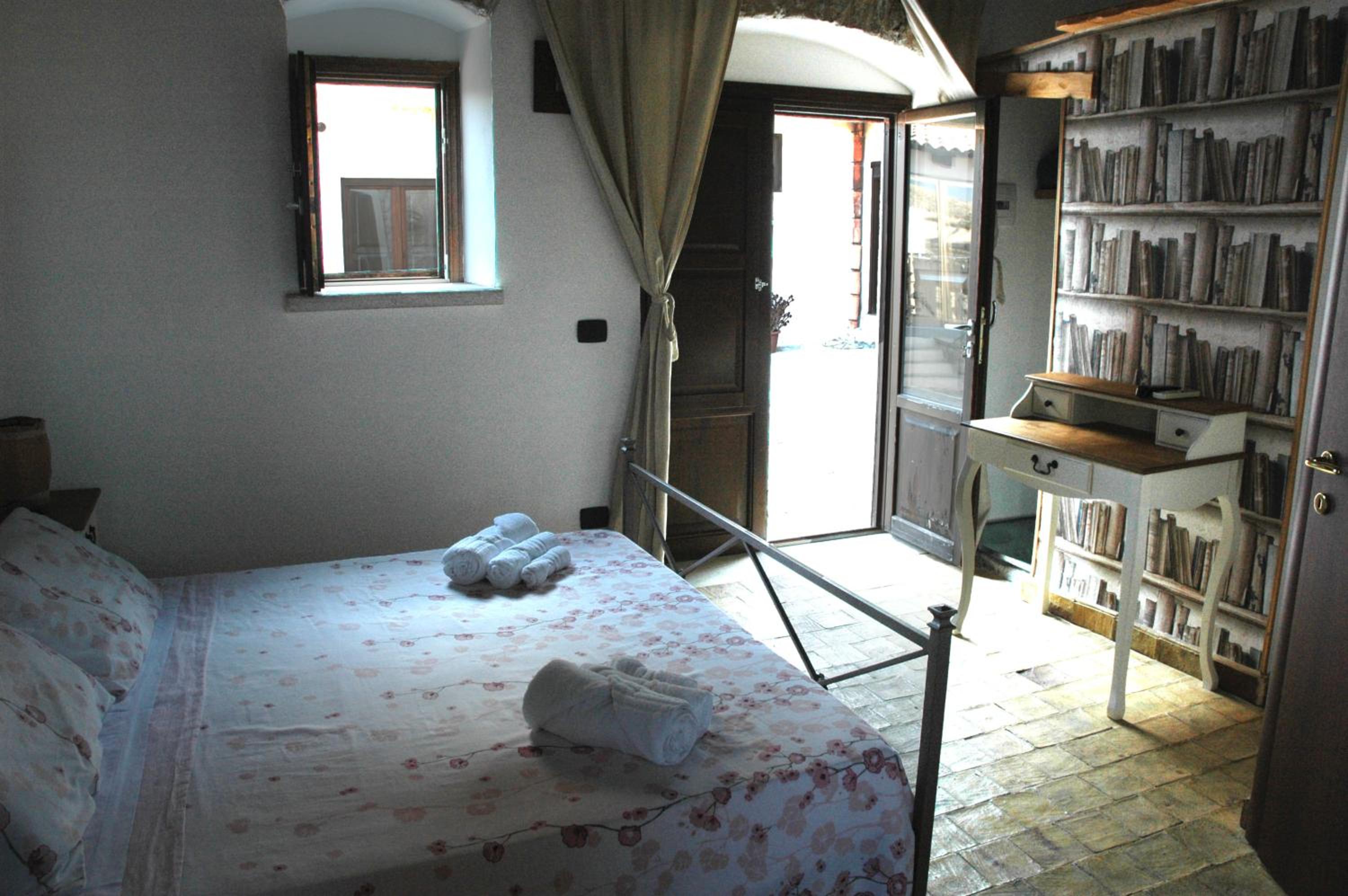 Budget Double Room photo 1