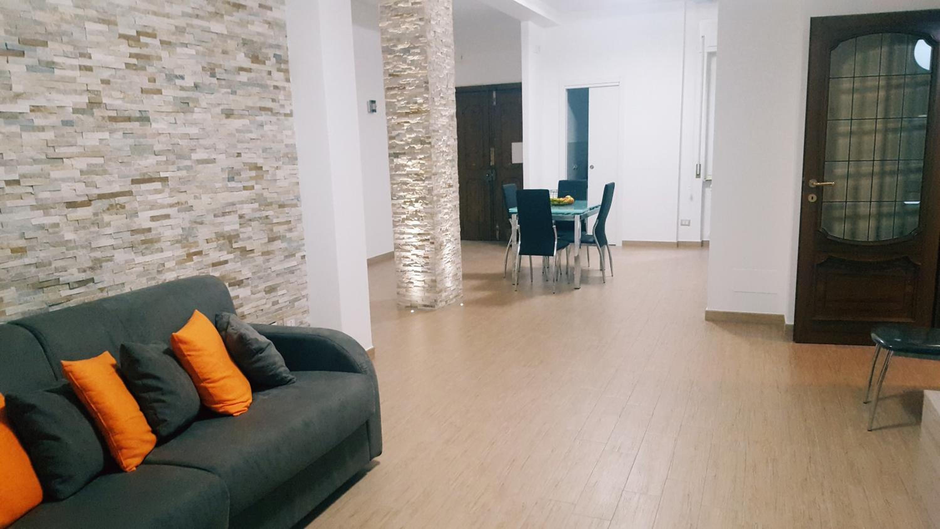 Deluxe Apartment - Photo 12