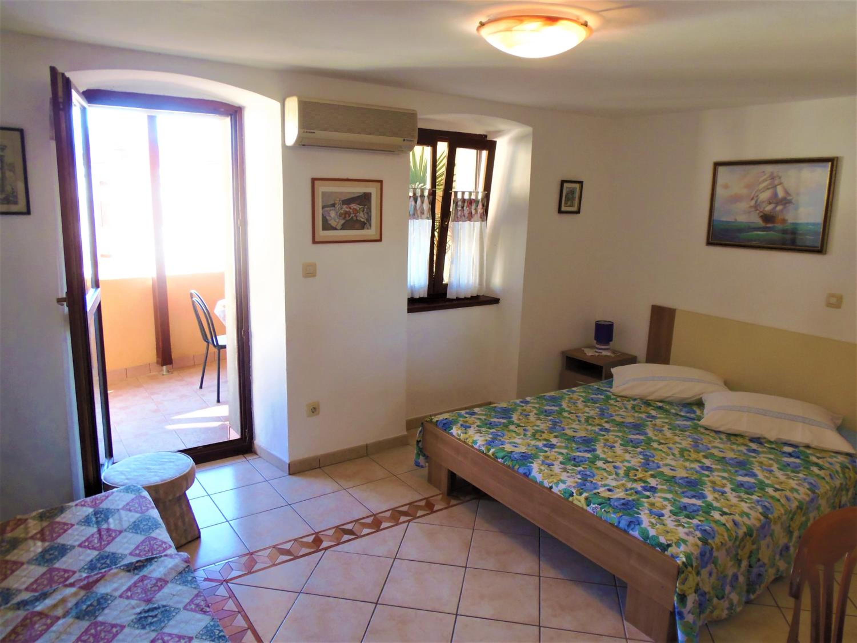 Apartment with Sea View - Photo 20