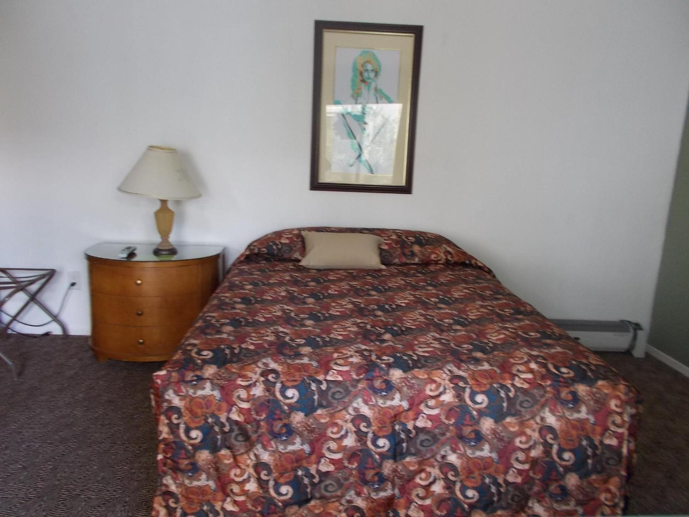 Deluxe Queen Room