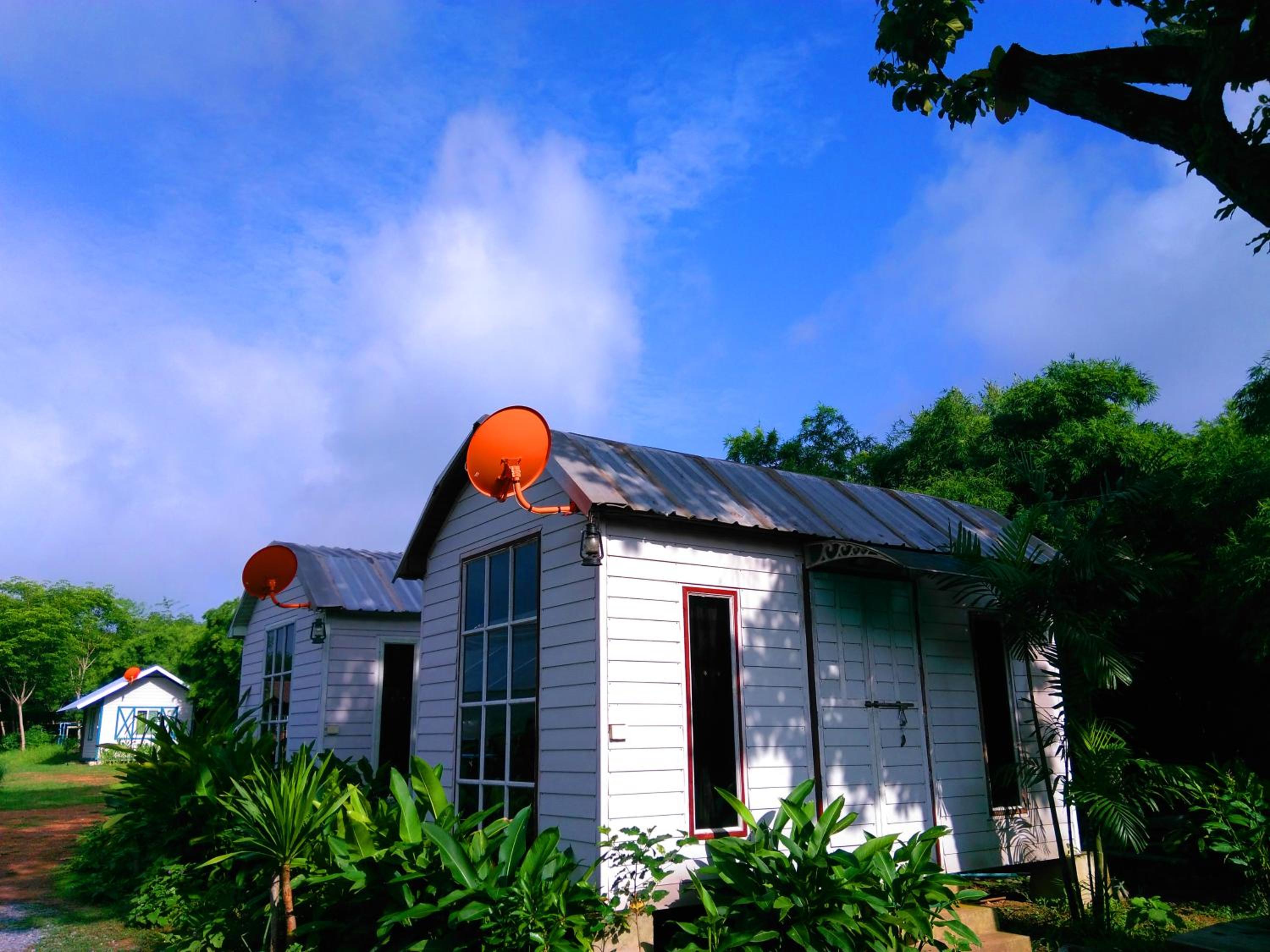 Bungalow with Garden View photo 2