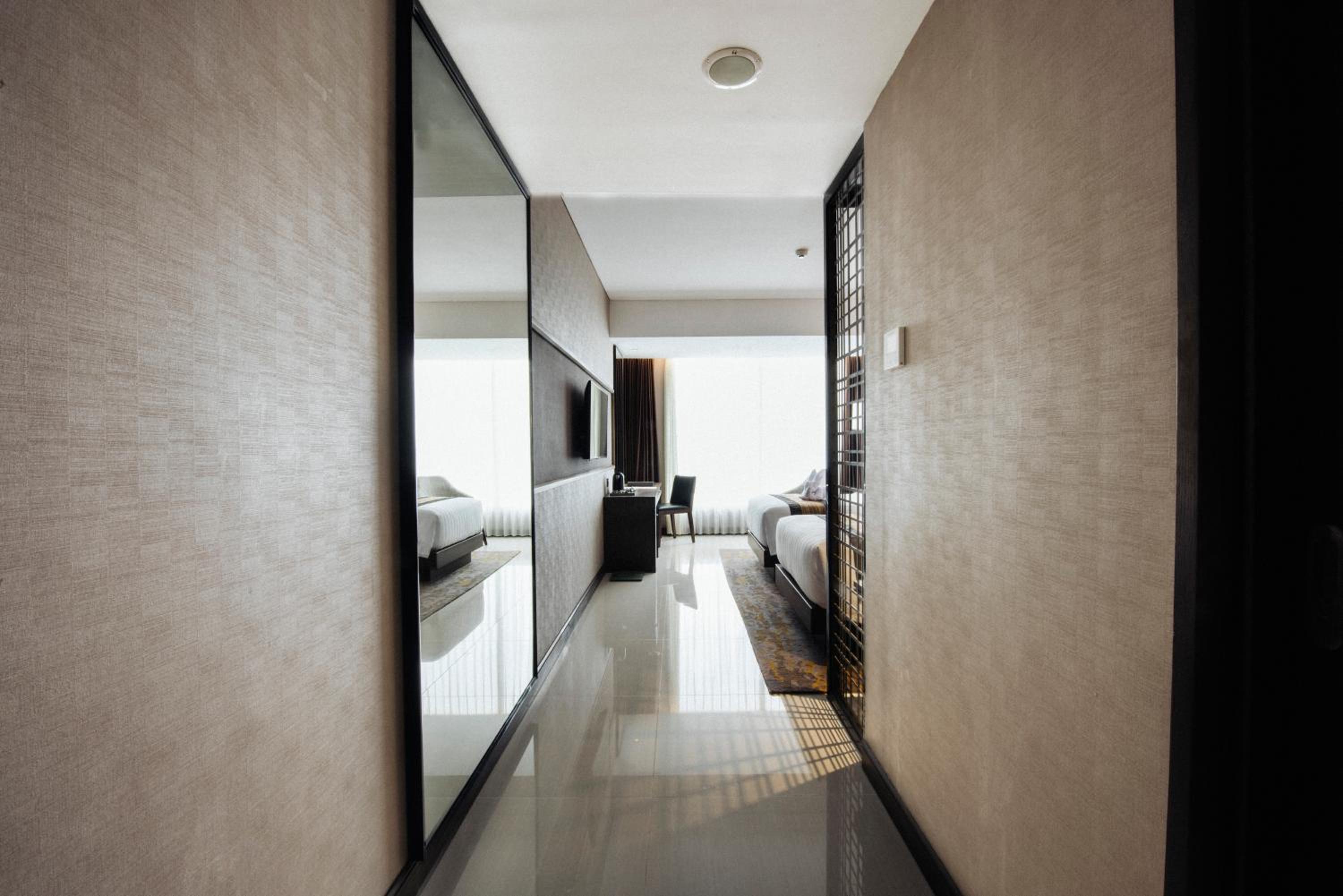 Grand Deluxe Twin Room