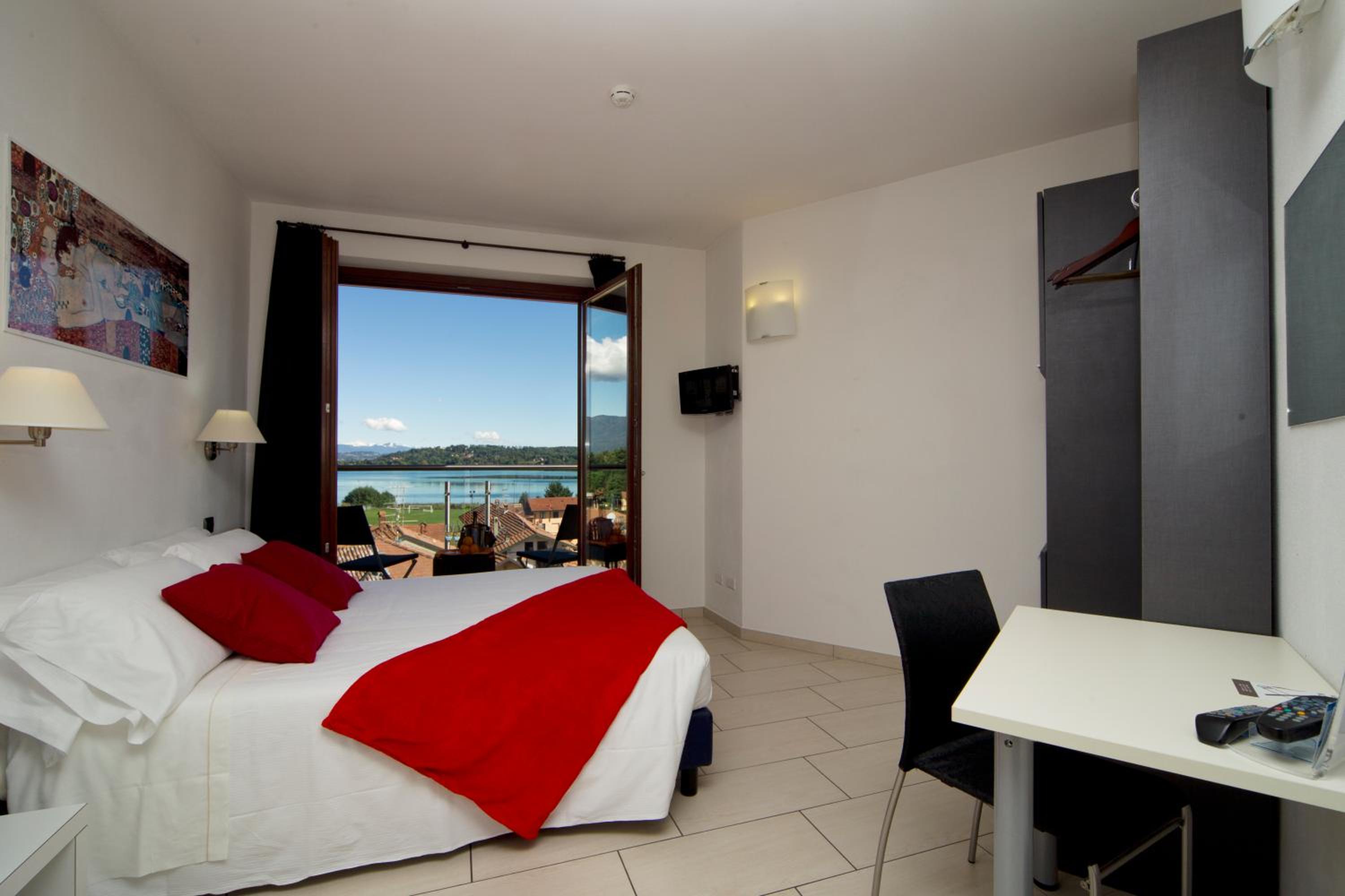 Superior Doppel- oder Zweibettzimmer mit Seeblick