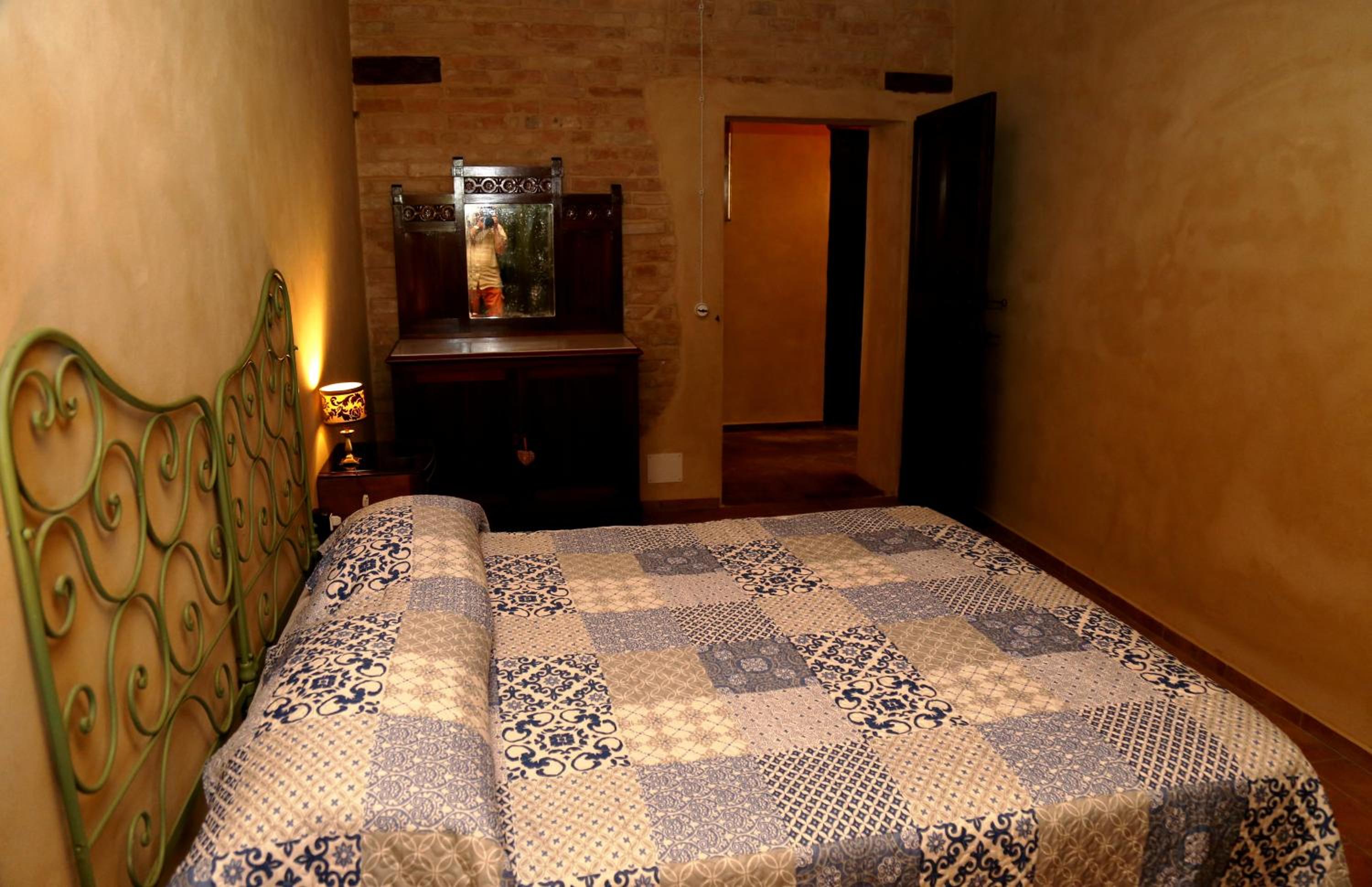 Double Room with Private External Bathroom photo 3