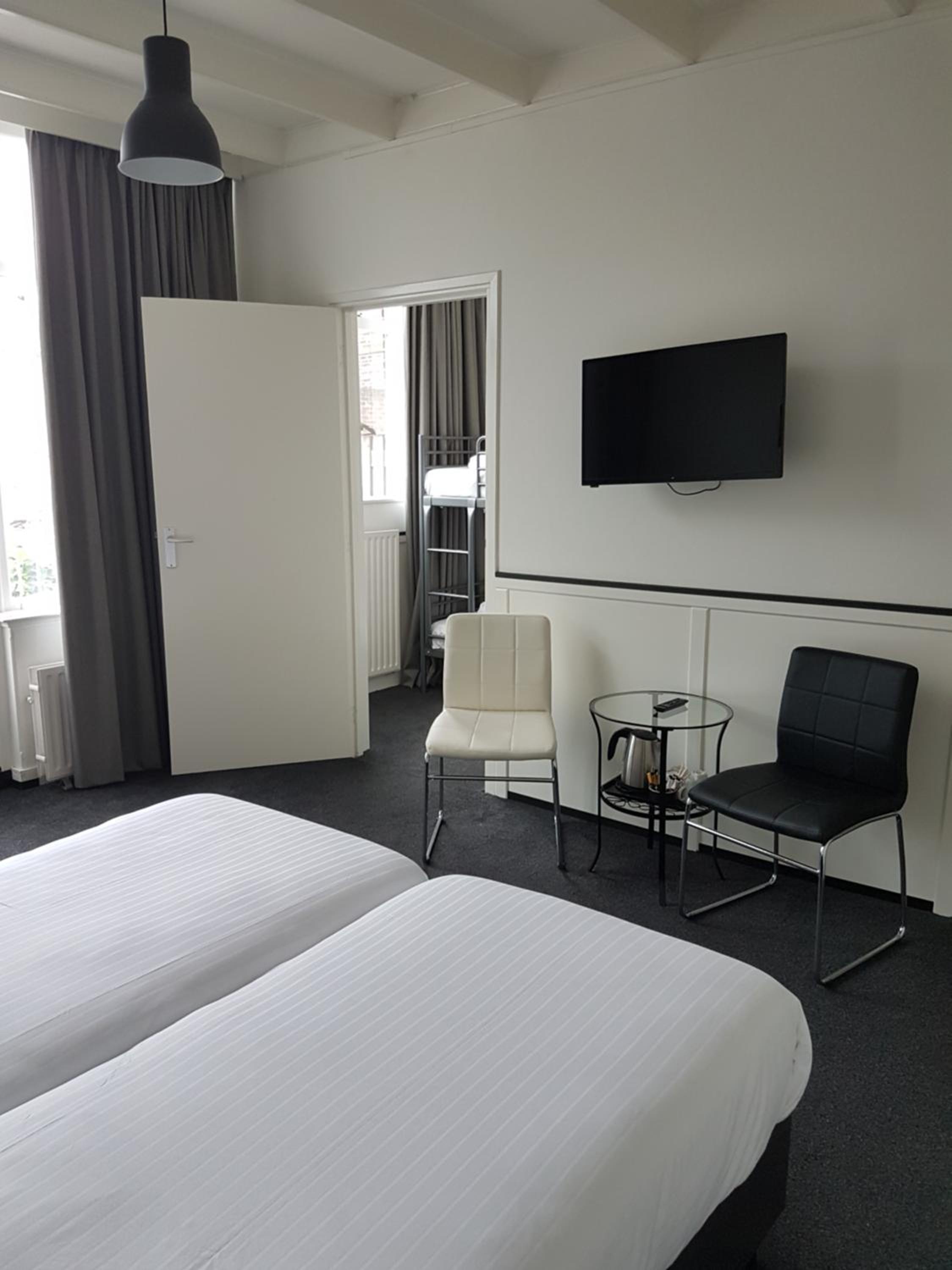 Quadruple Room - Photo 2