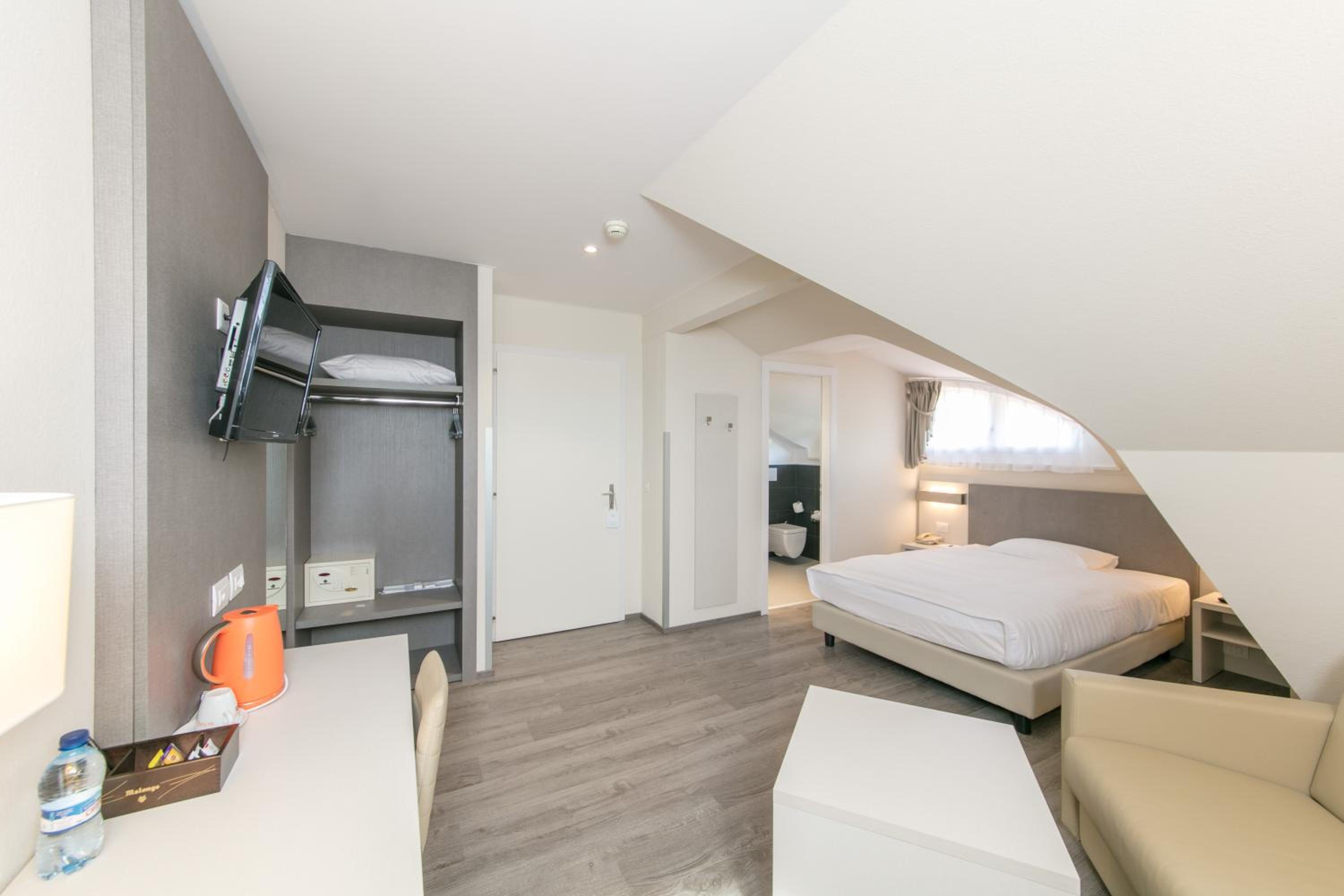 Individual Room