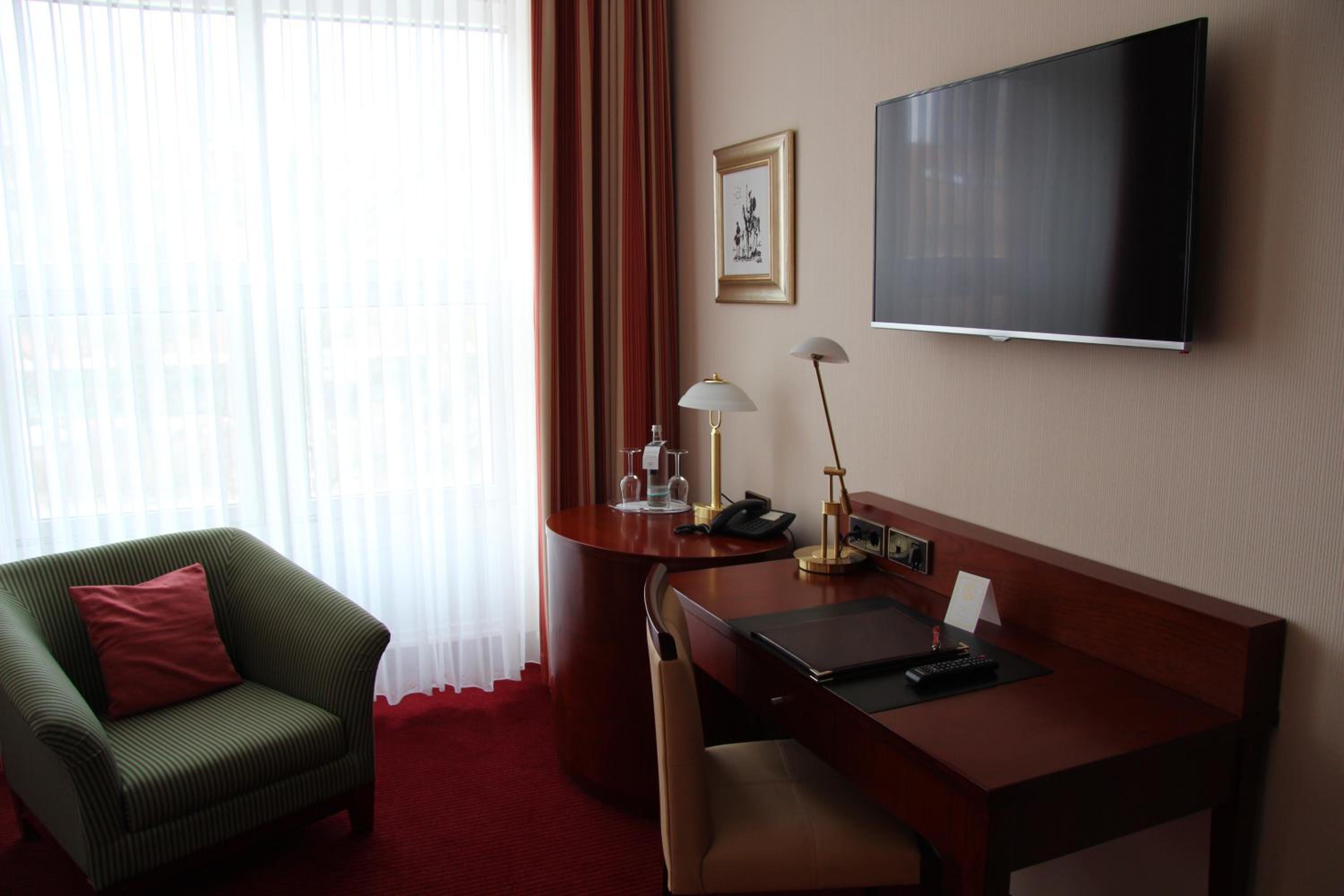 Double or Twin Room photo 3