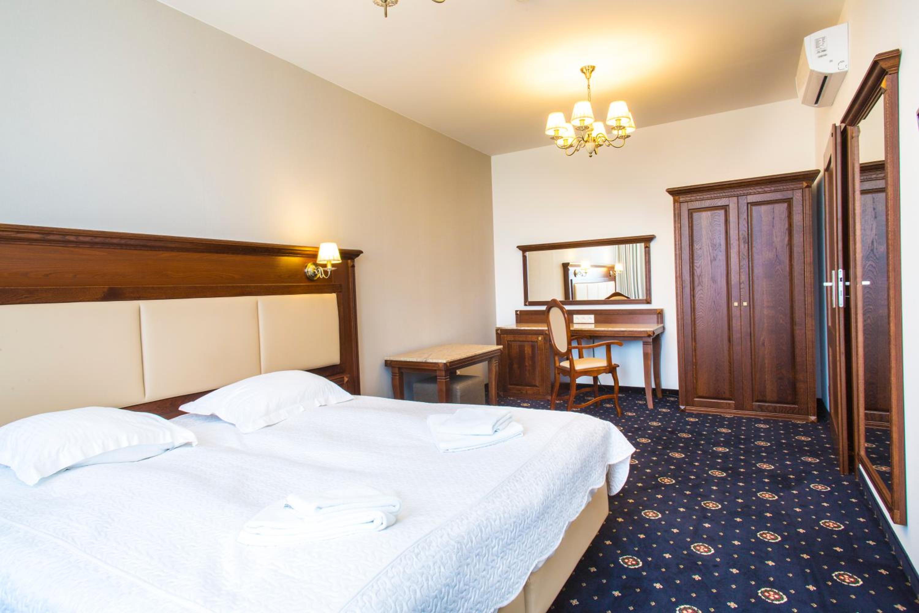 Deluxe Double Room with Bath