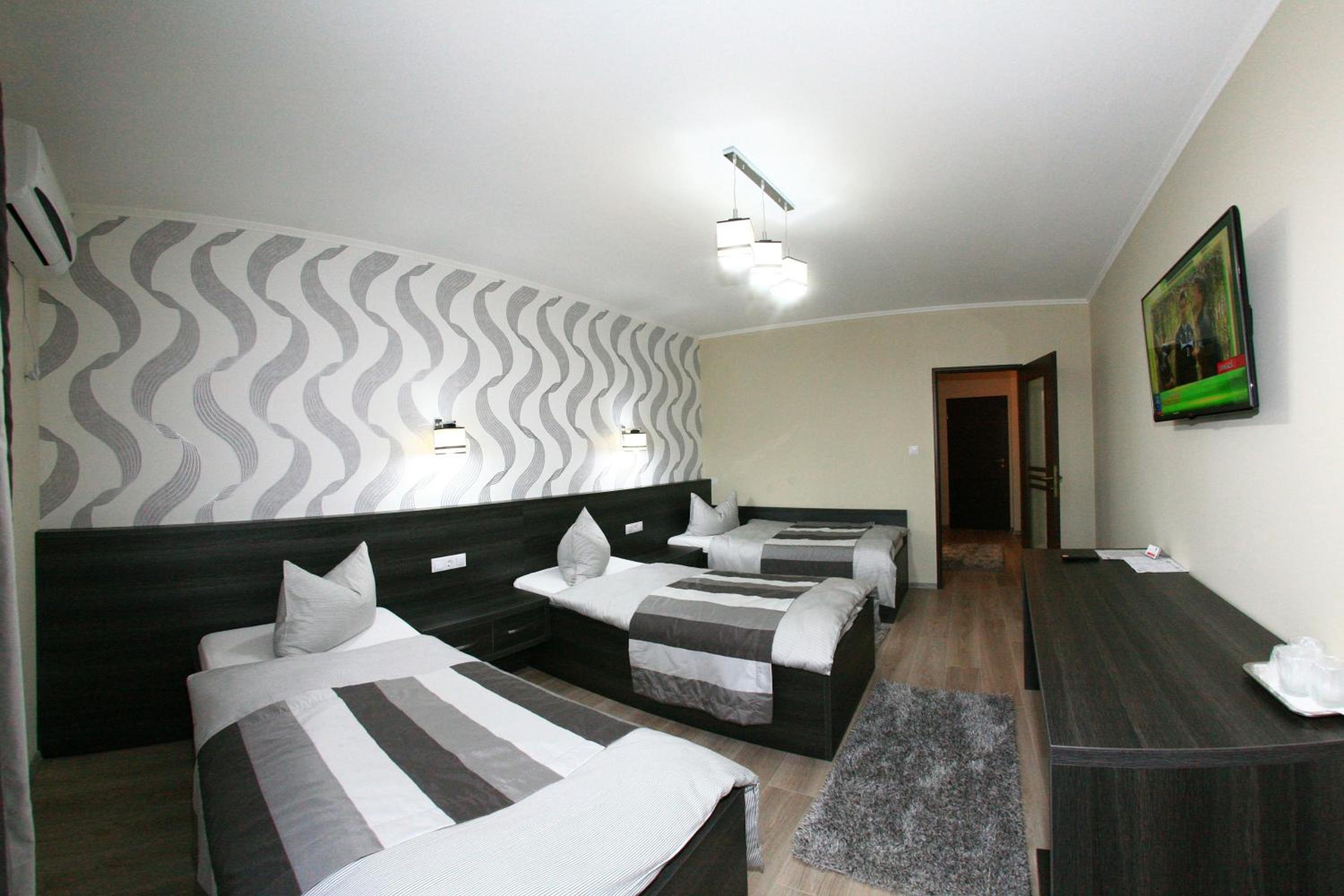 Deluxe Triple Room photo 1