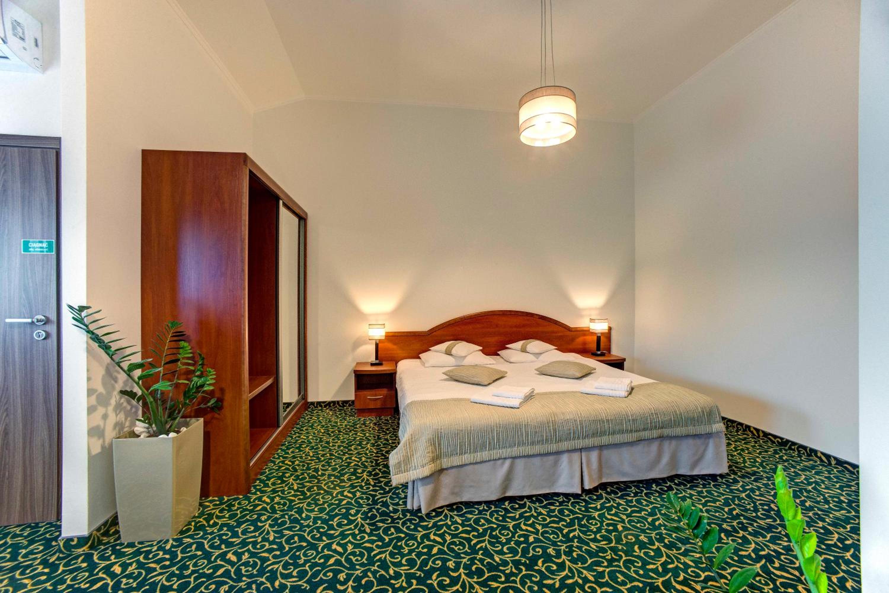 Double Room - Photo 7