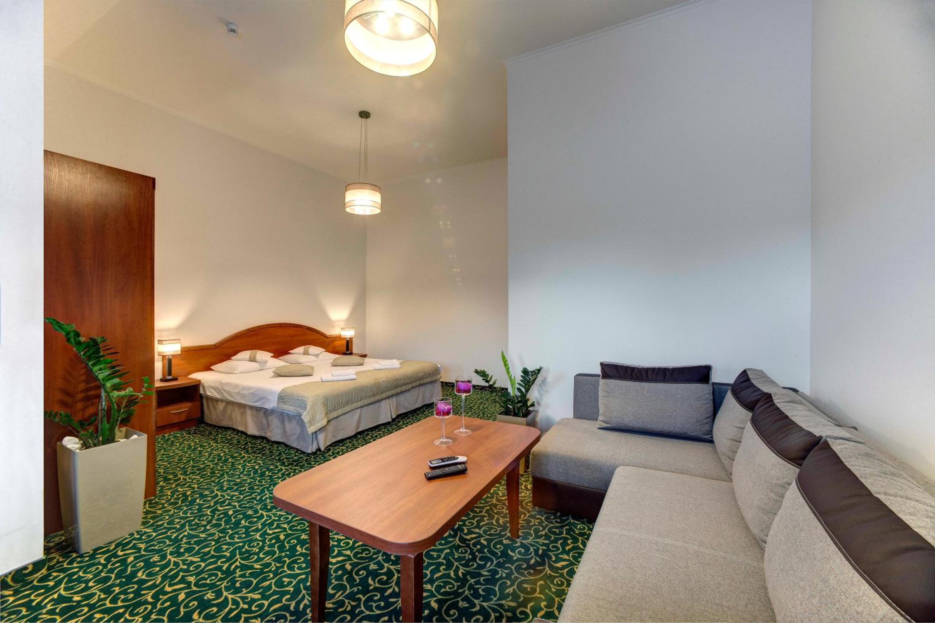 Double Room - Photo 8