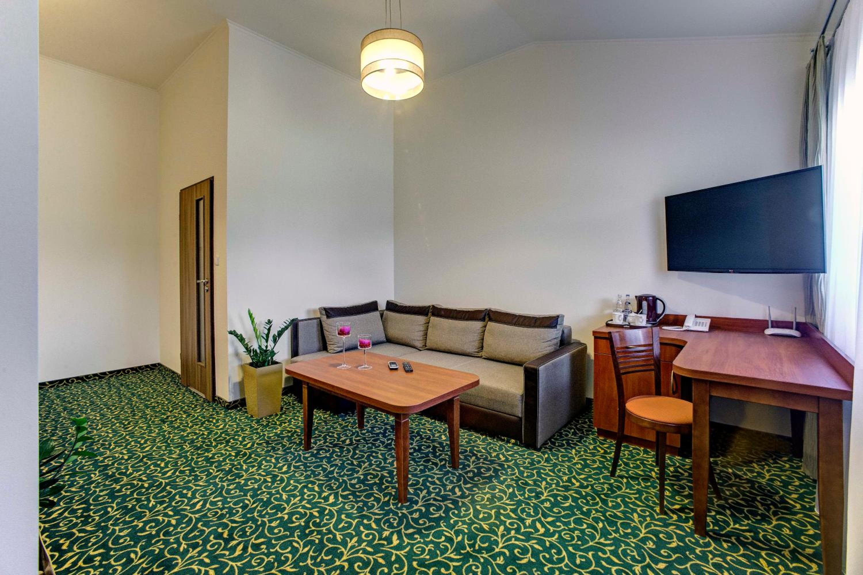 Double Room - Photo 6