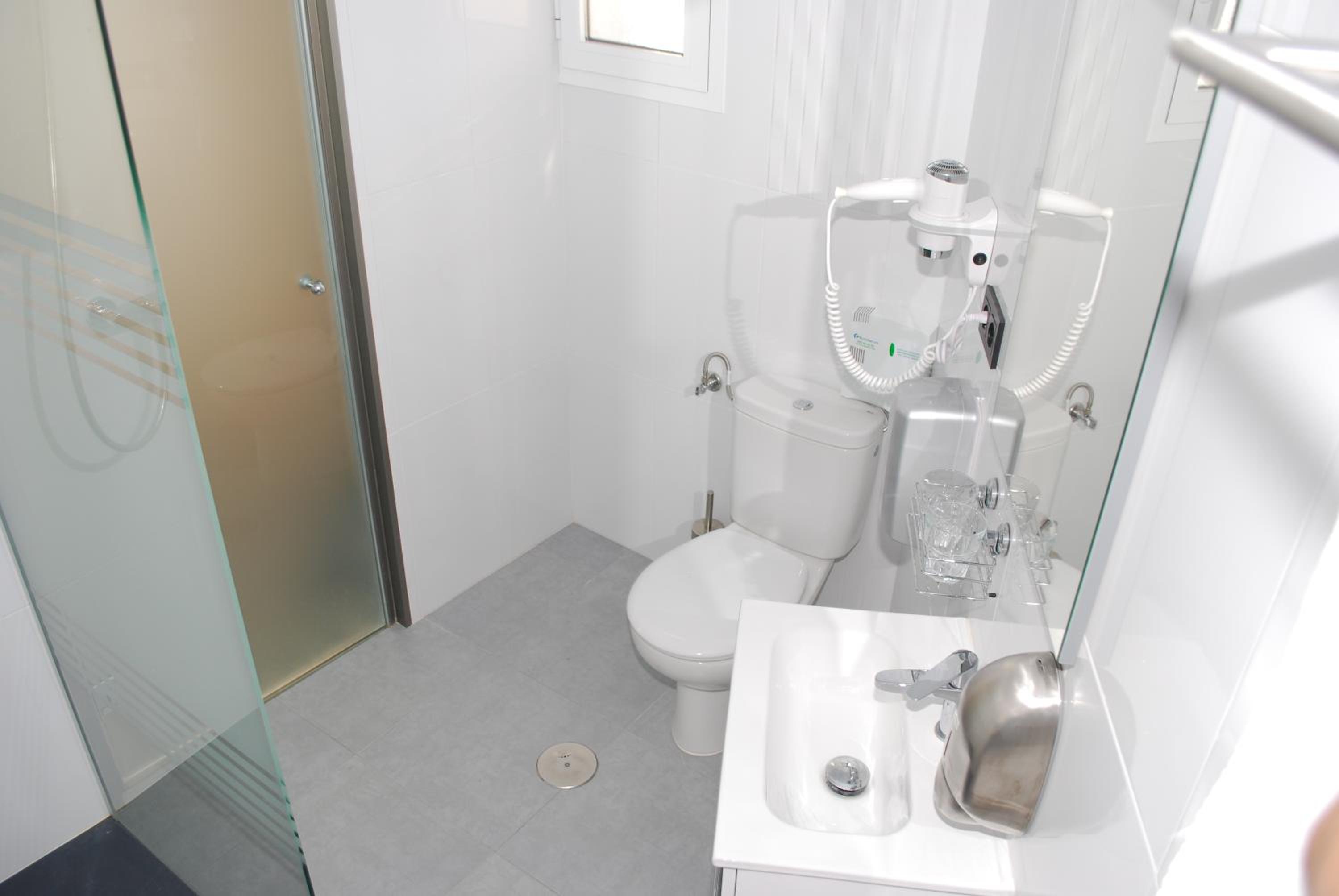 Standard Double or Twin Room with Balcony photo 2