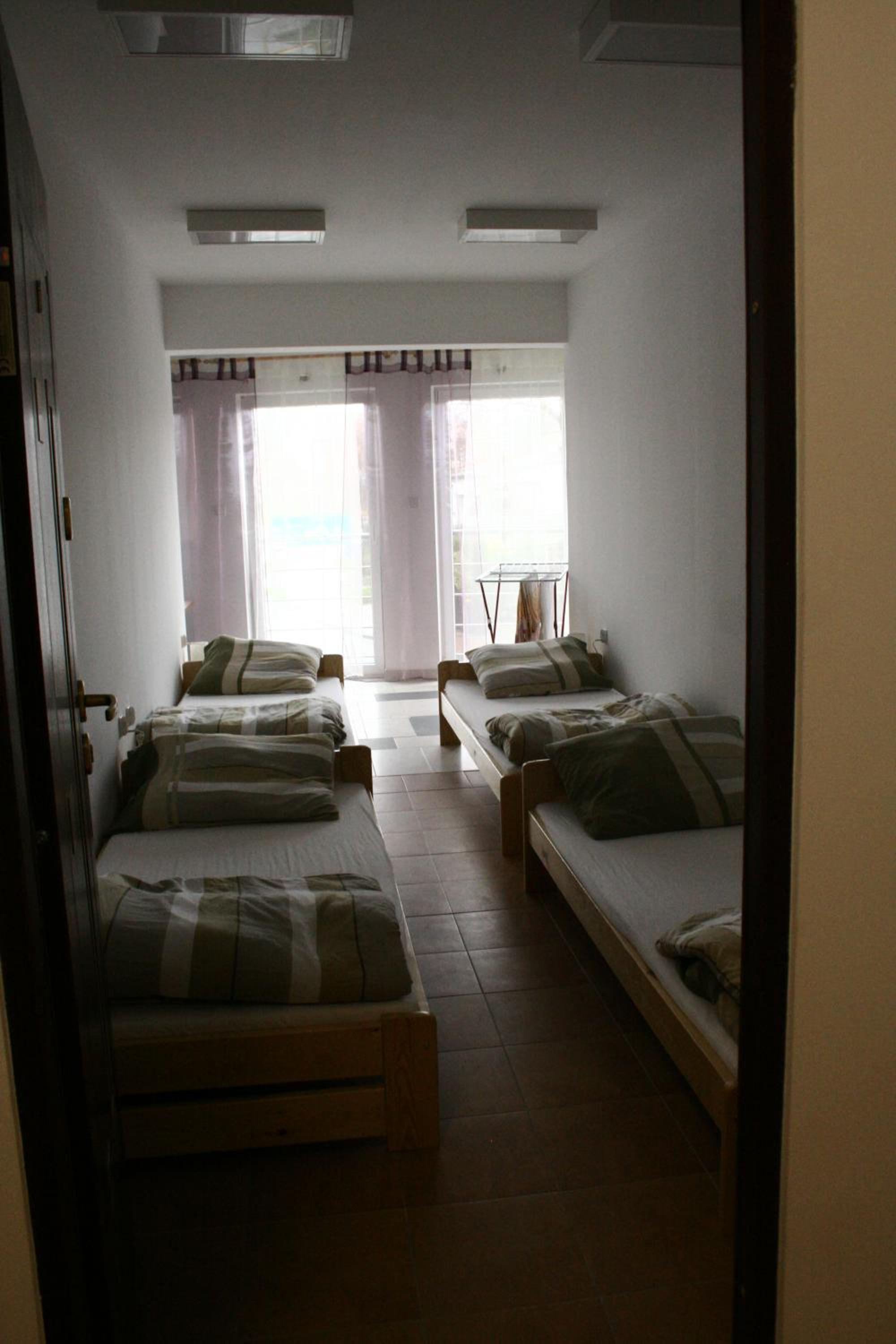 Triple Room with Bathroom - Photo 1