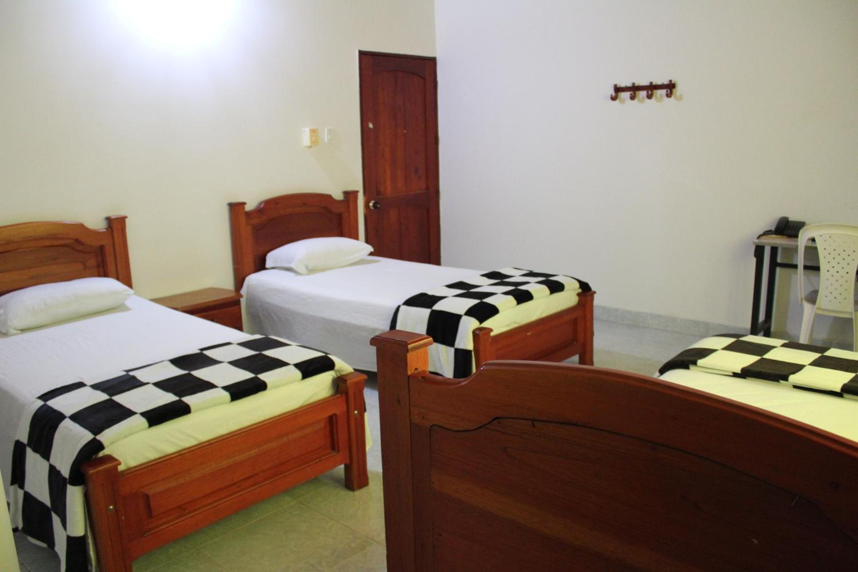 Basic Triple Room photo 1