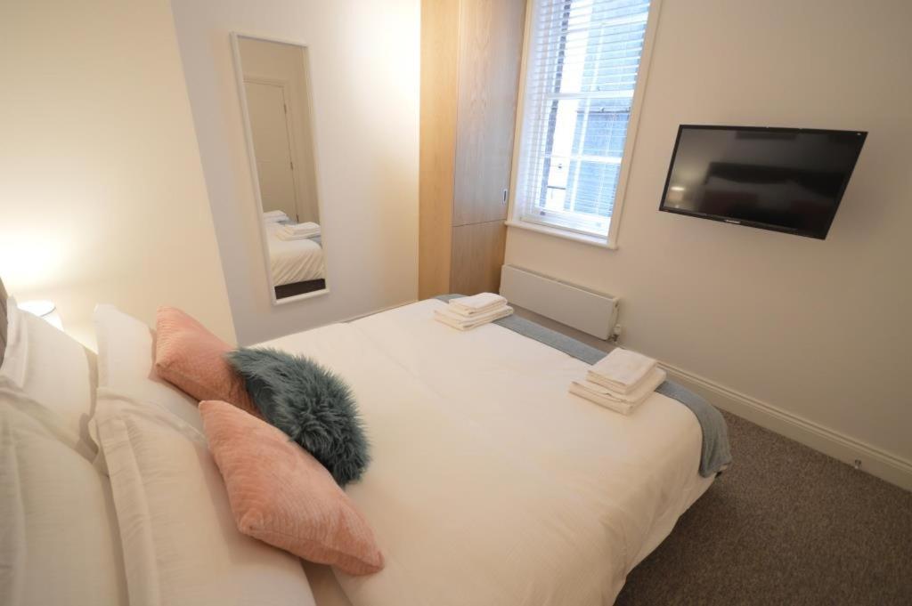 One-Bedroom Apartment (1st Floor - C) photo 1