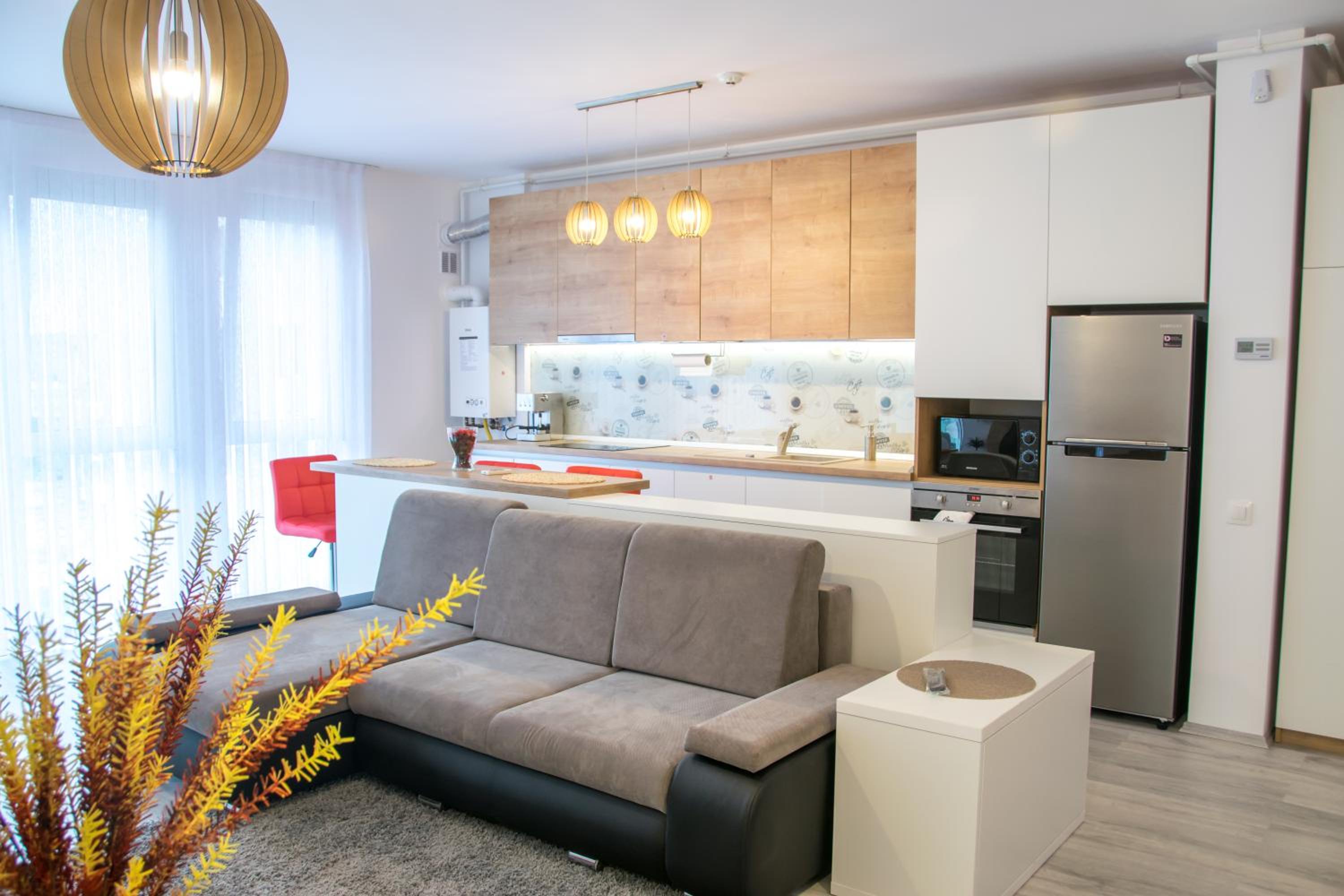 Apartment with Balcony - Photo 21