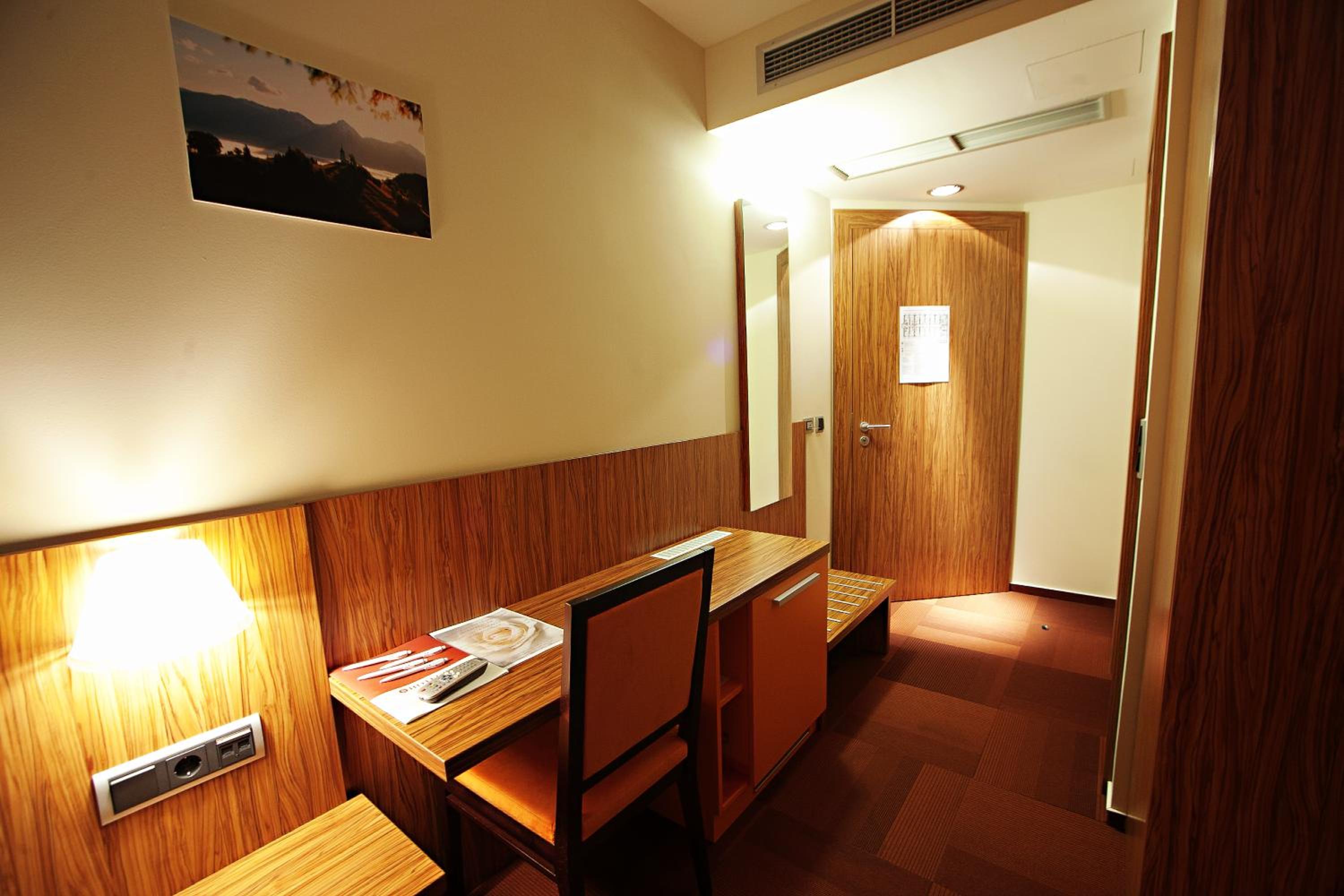 Double or Twin Room with Balcony photo 1