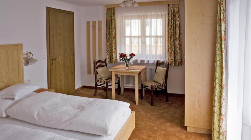 Standard Double Room photo 3