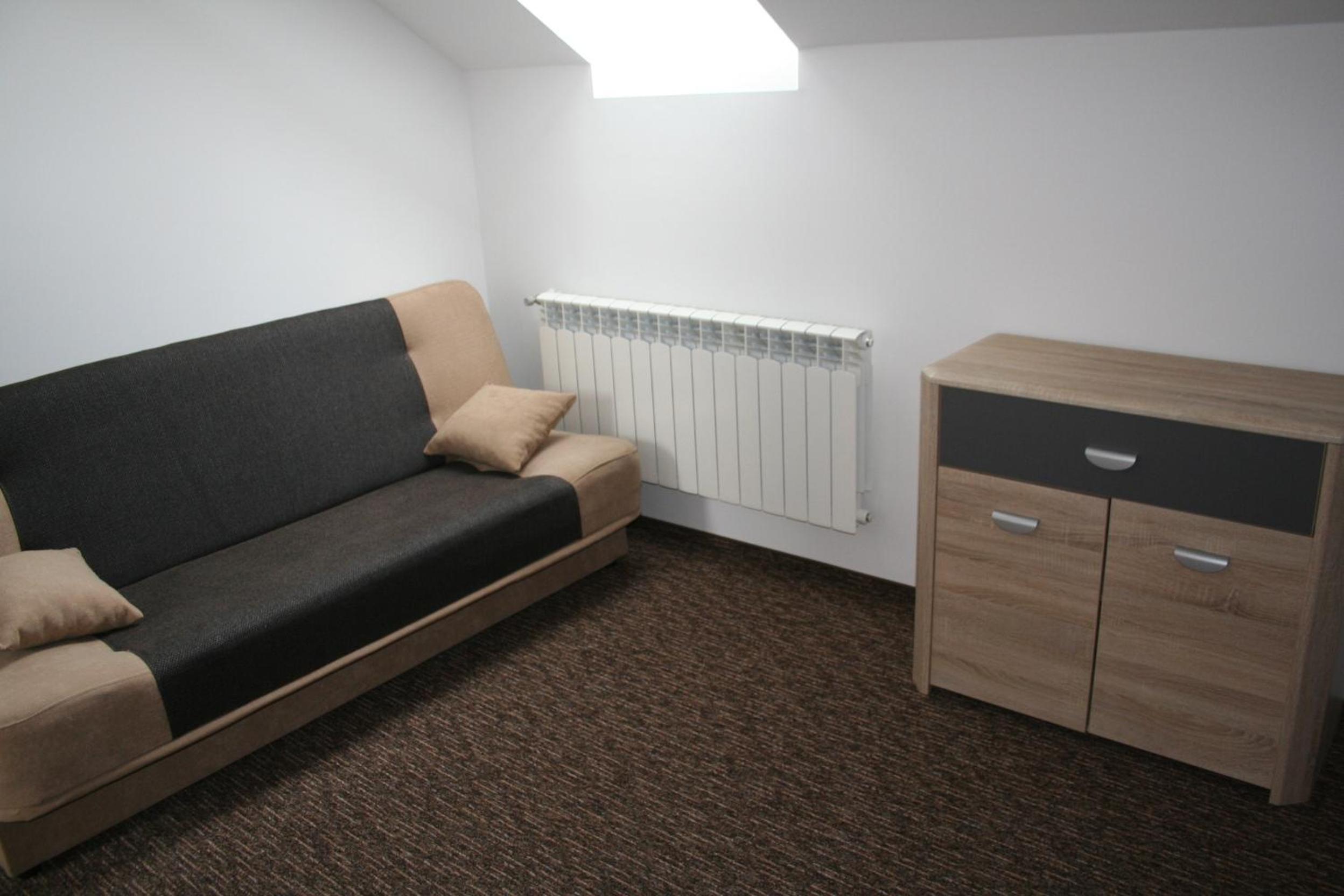 Two-Bedroom Suite - Photo 6