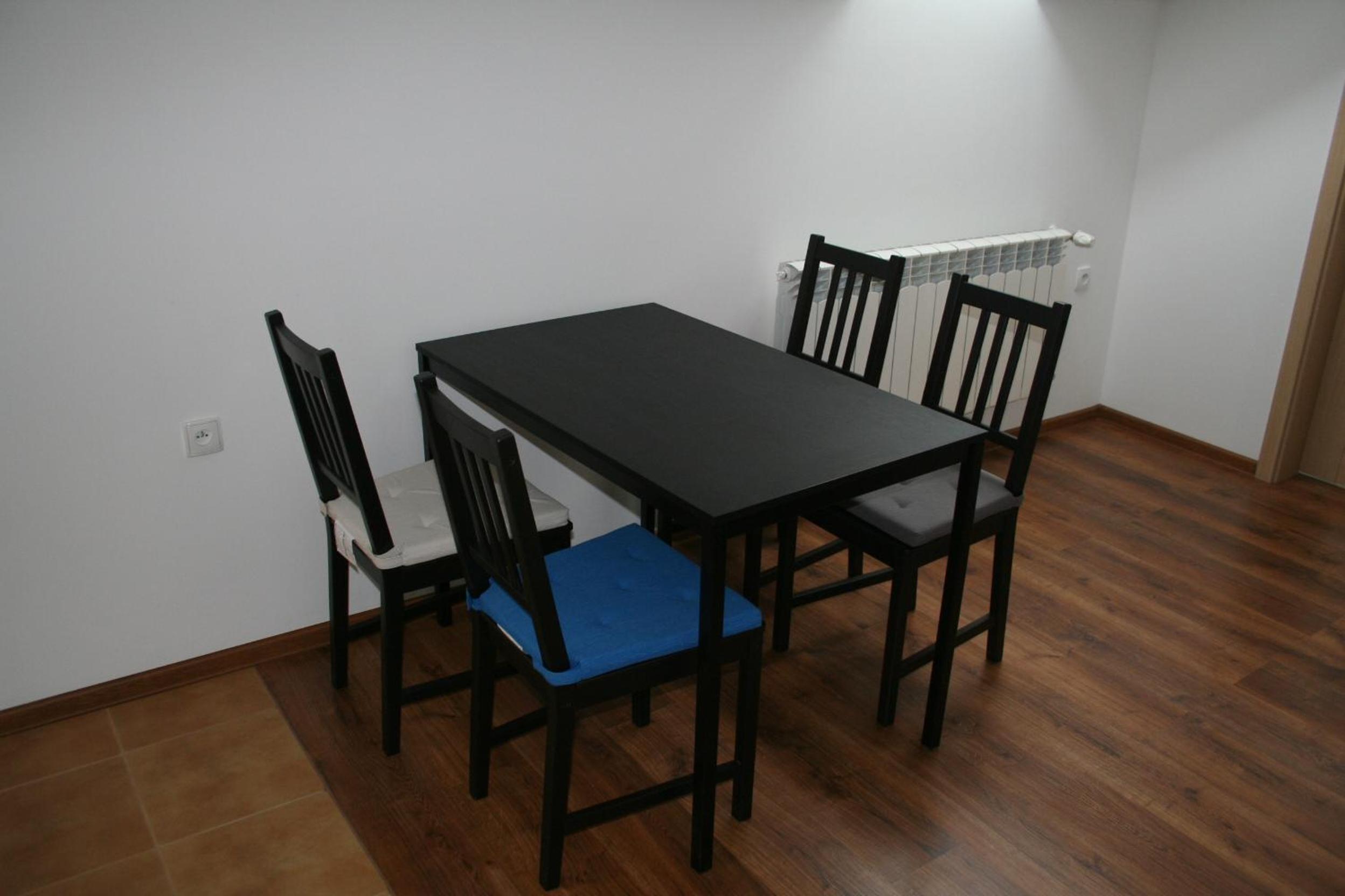 Two-Bedroom Suite - Photo 4