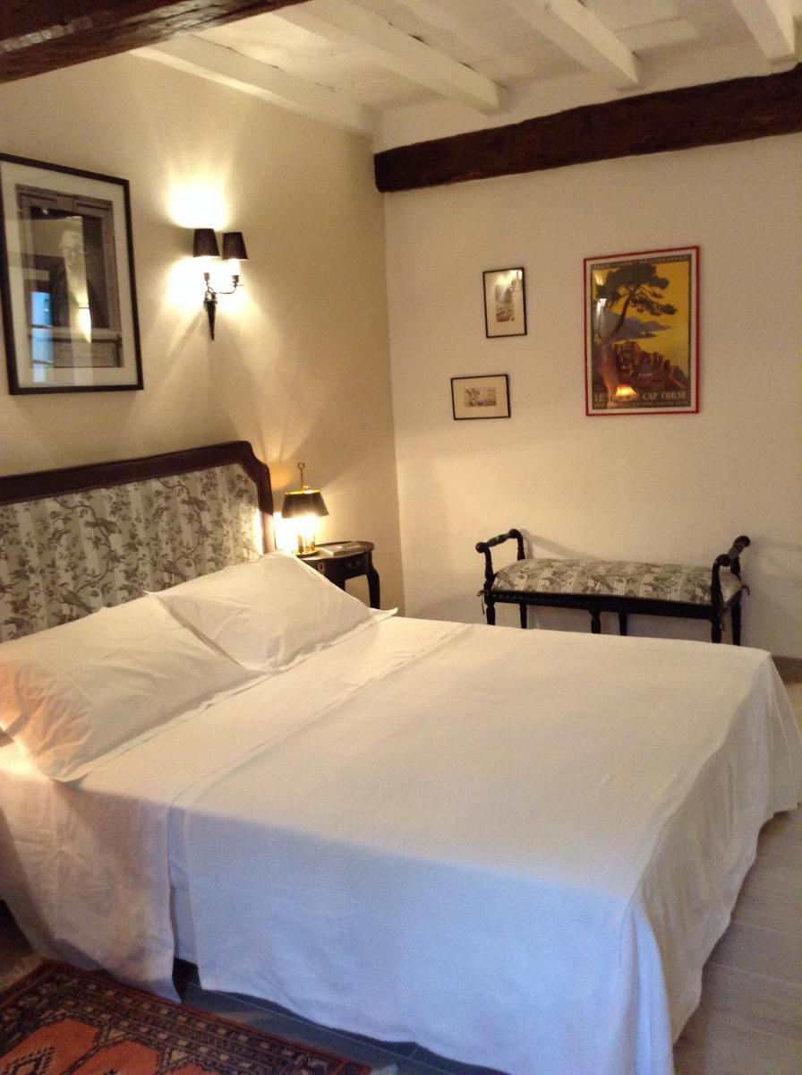 Superior Queen Room photo 1