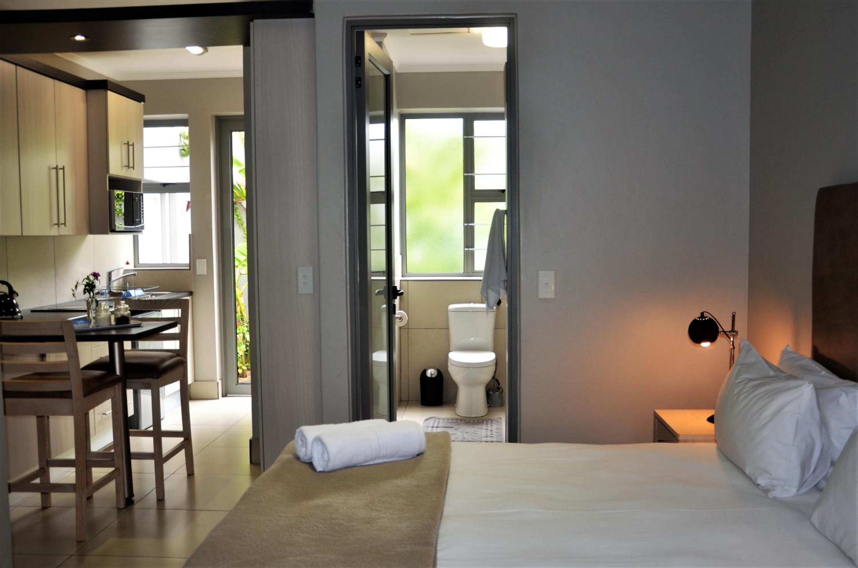 Ground Floor Unit photo 3