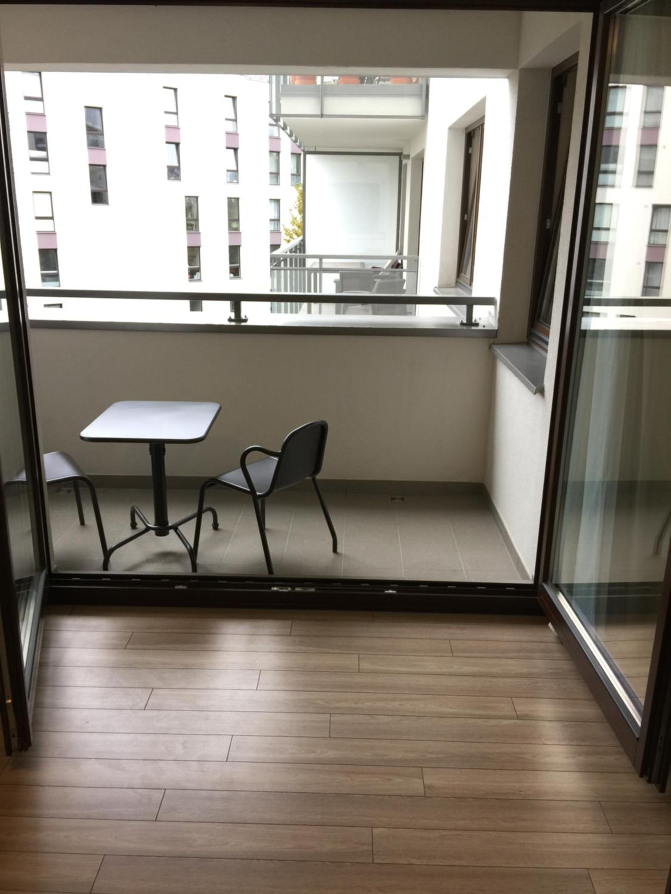 One-Bedroom Apartment - Photo 2