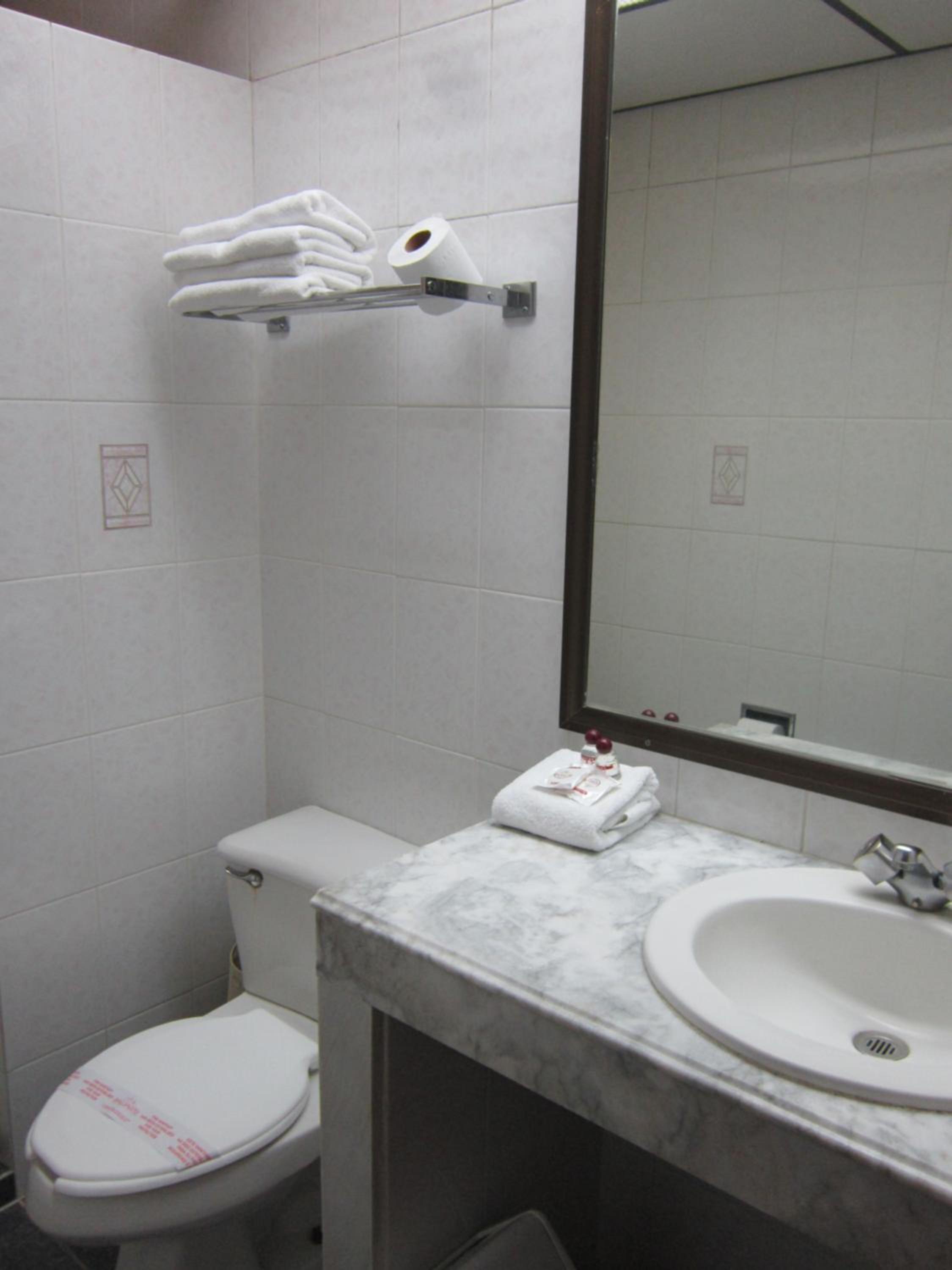 Double Room with Two Double Beds photo 2
