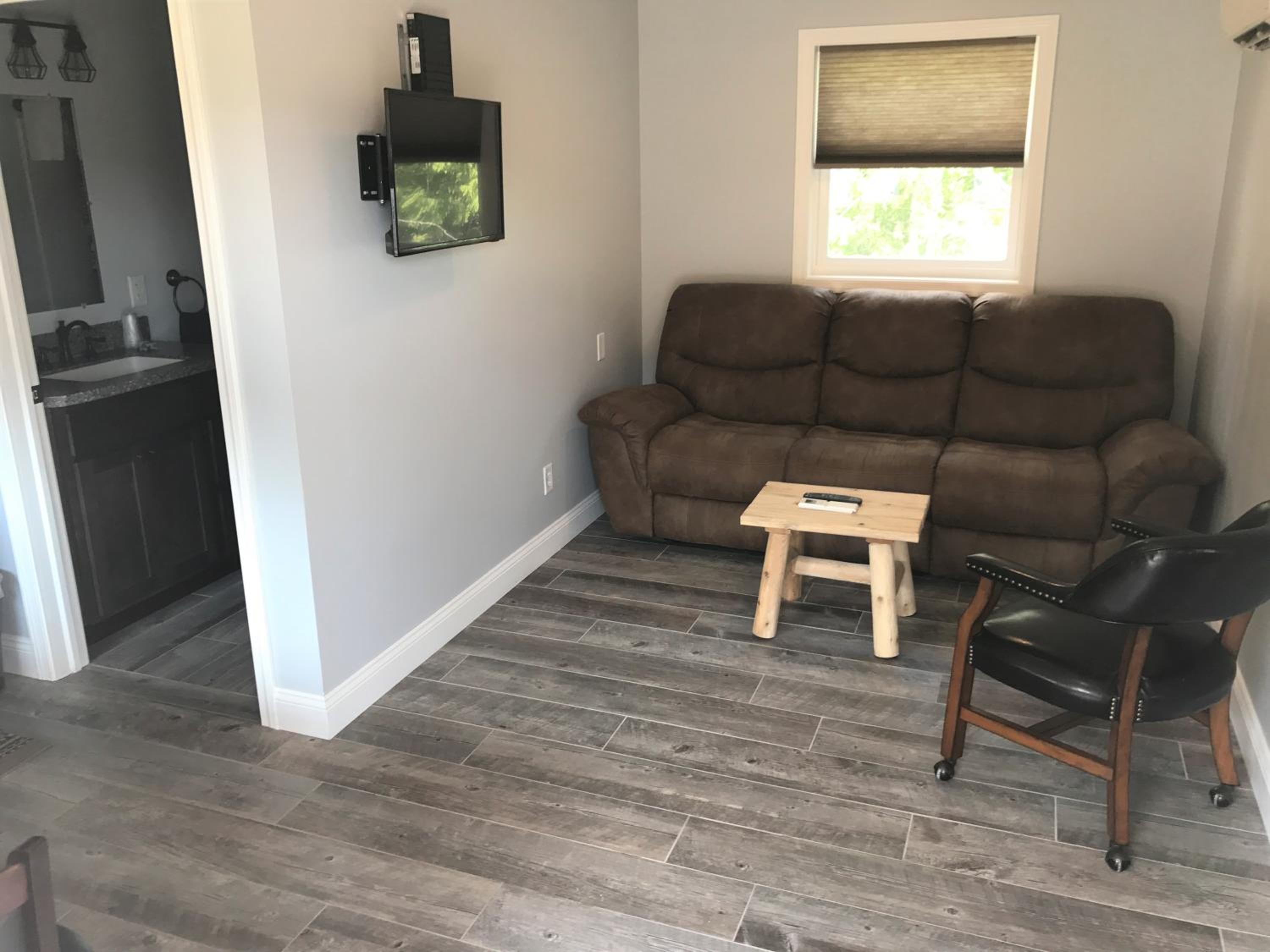 Suite with Lake View photo 1
