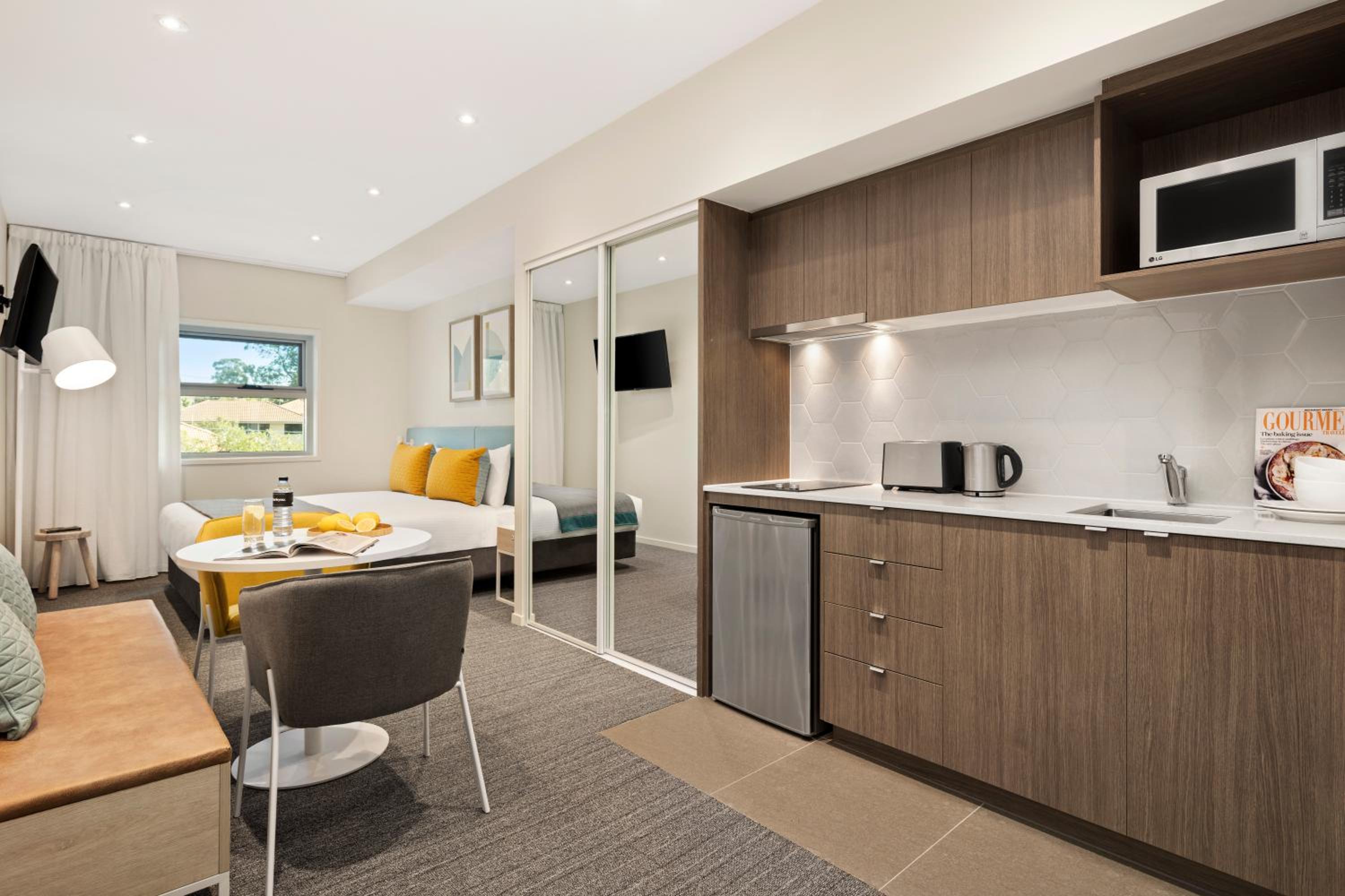 Studio Apartment