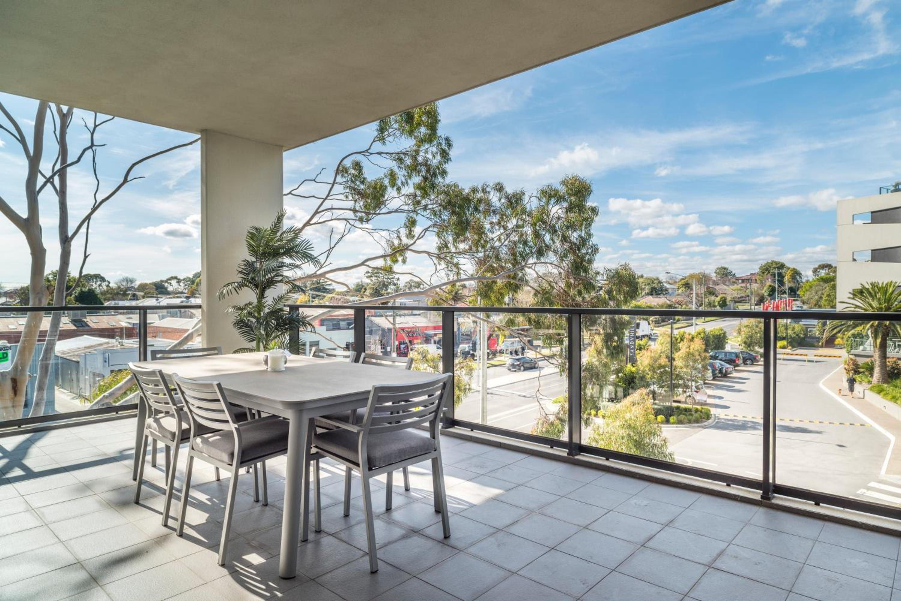 Two-Bedroom Terrace Apartment photo 2