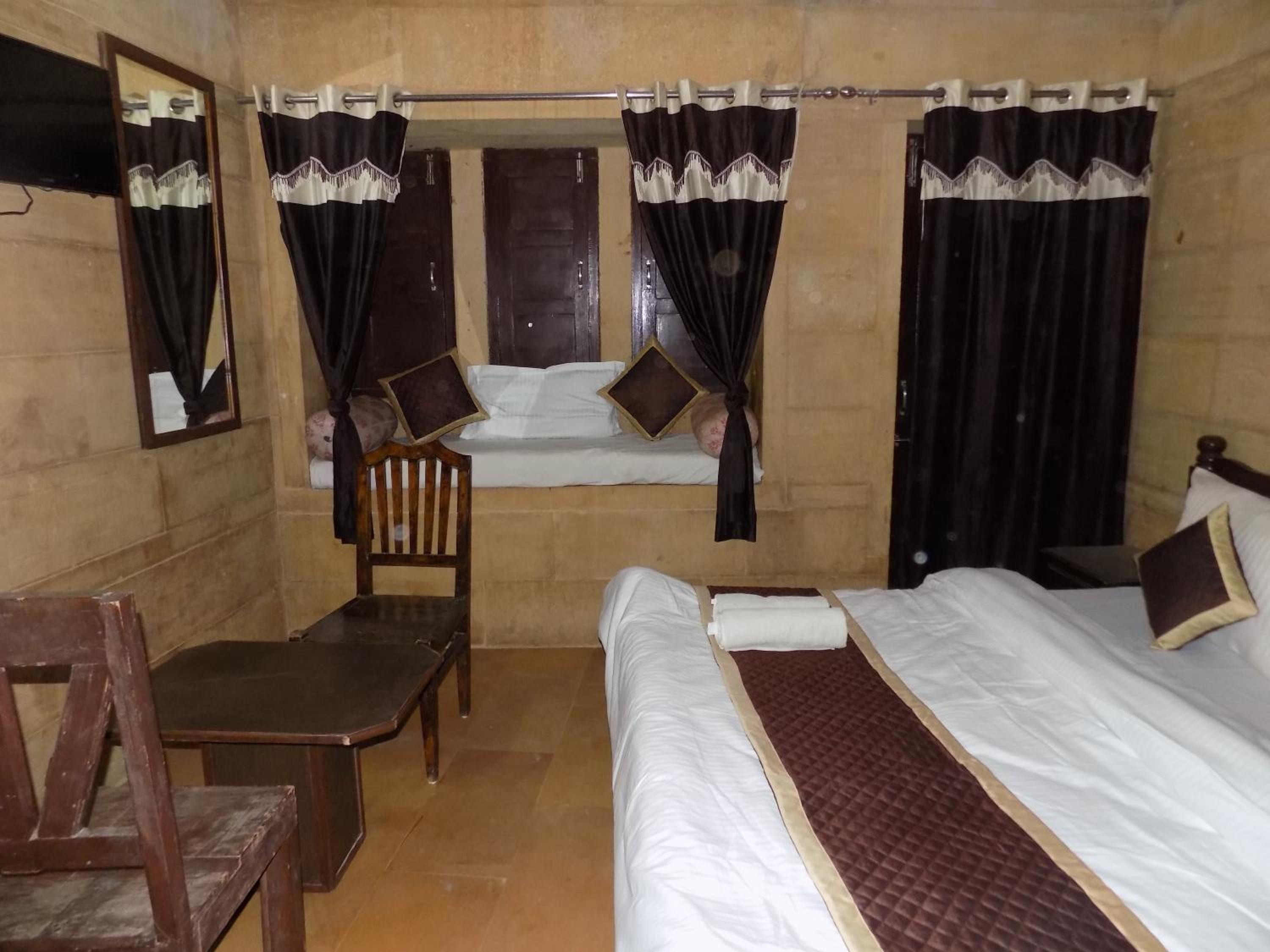 Deluxe Room - Photo 39