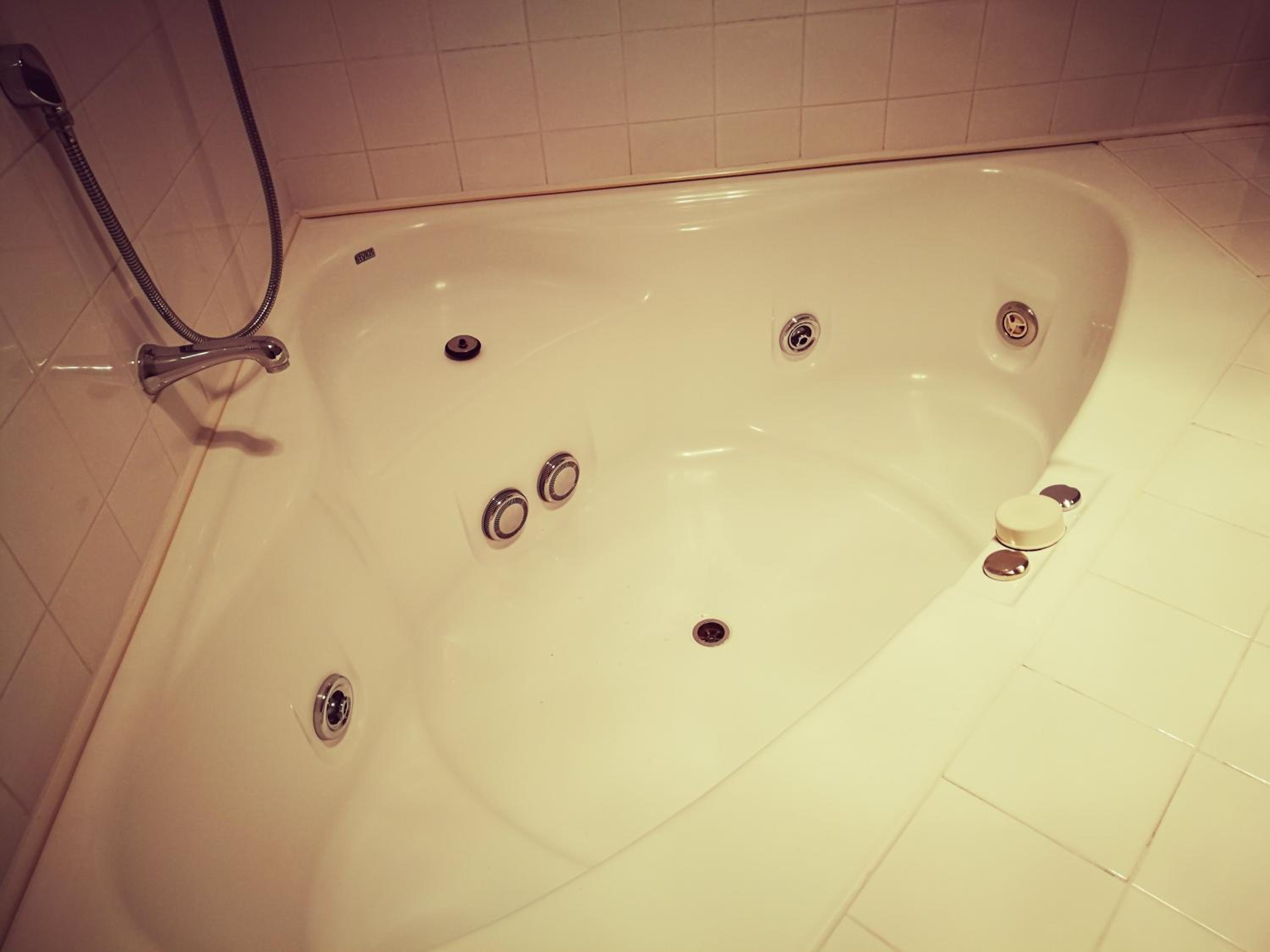 Studio with Spa Bath - Photo 6