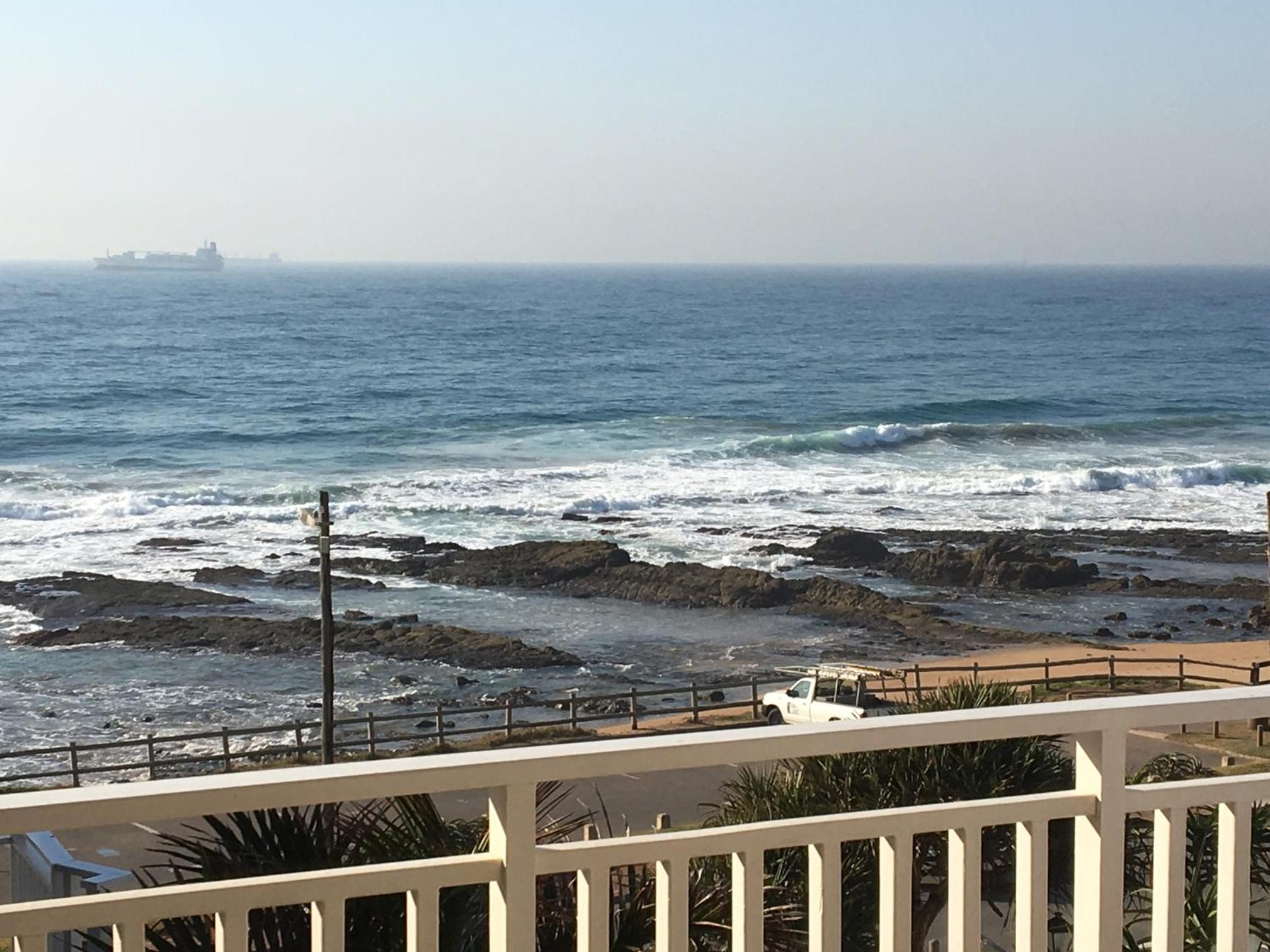 Deluxe Double or Twin Room with Sea View photo 3