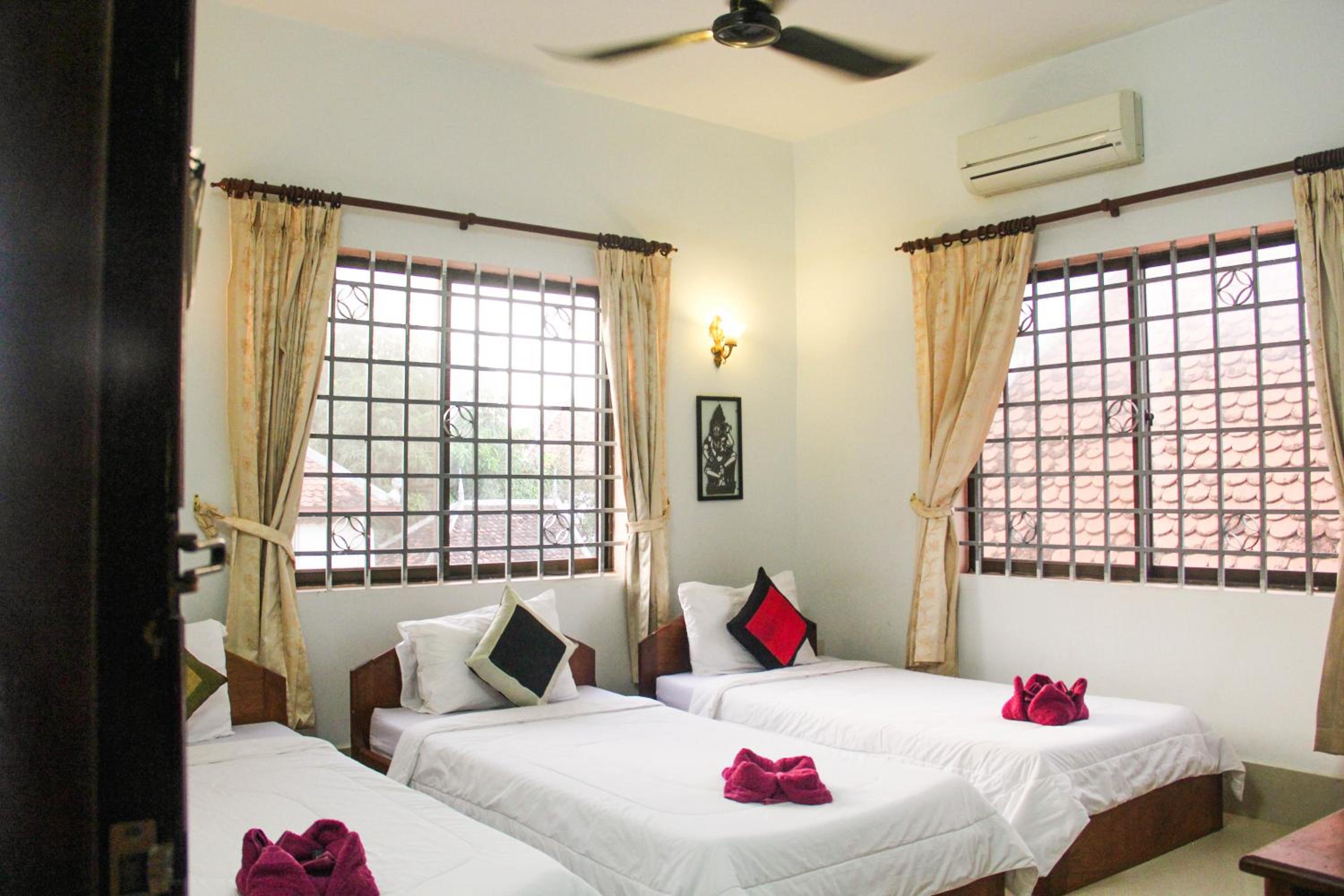 Triple Room with Air Conditioning - Photo 4
