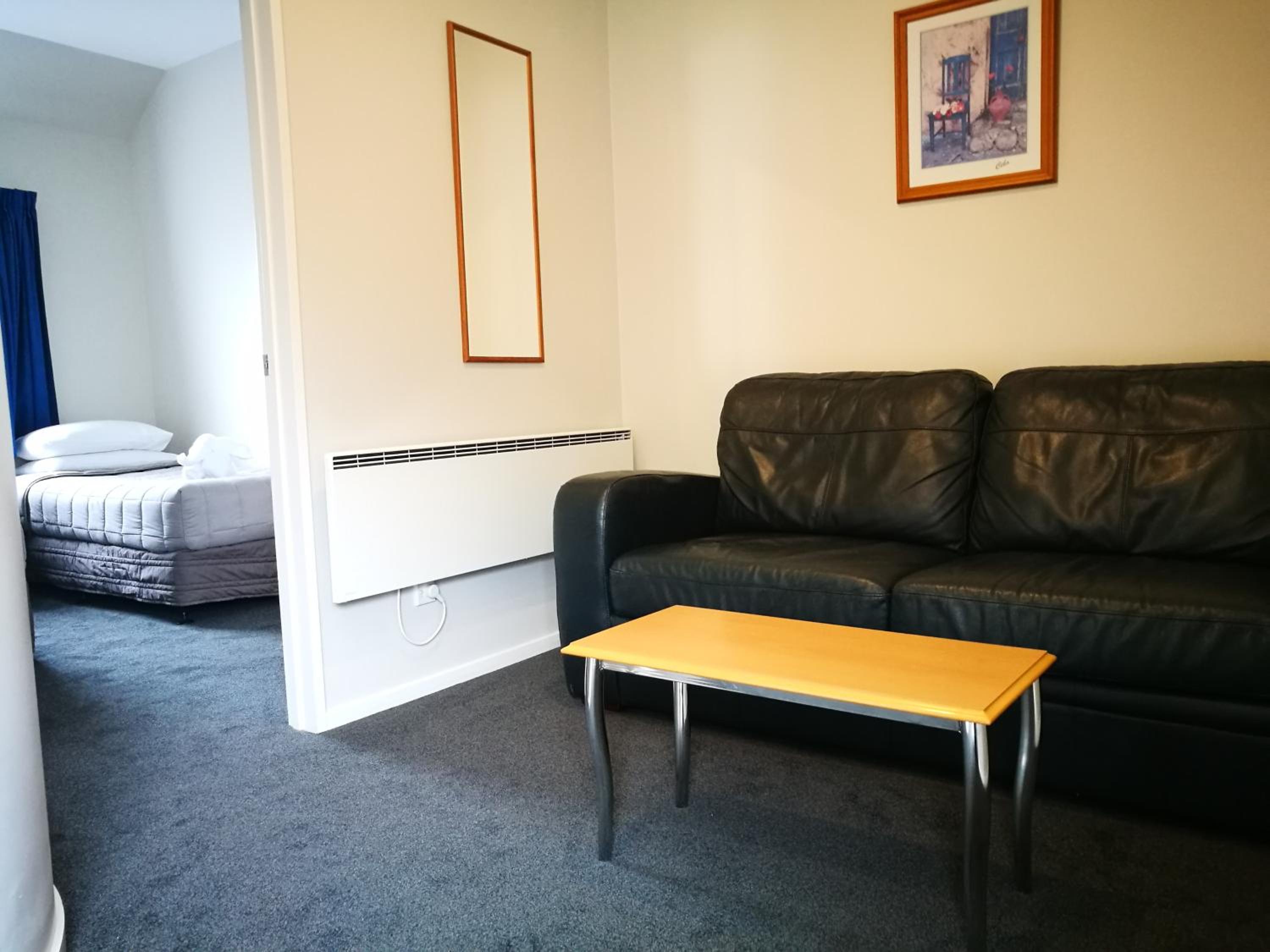 Two-Bedroom Apartment with Two Bathrooms - Photo 1