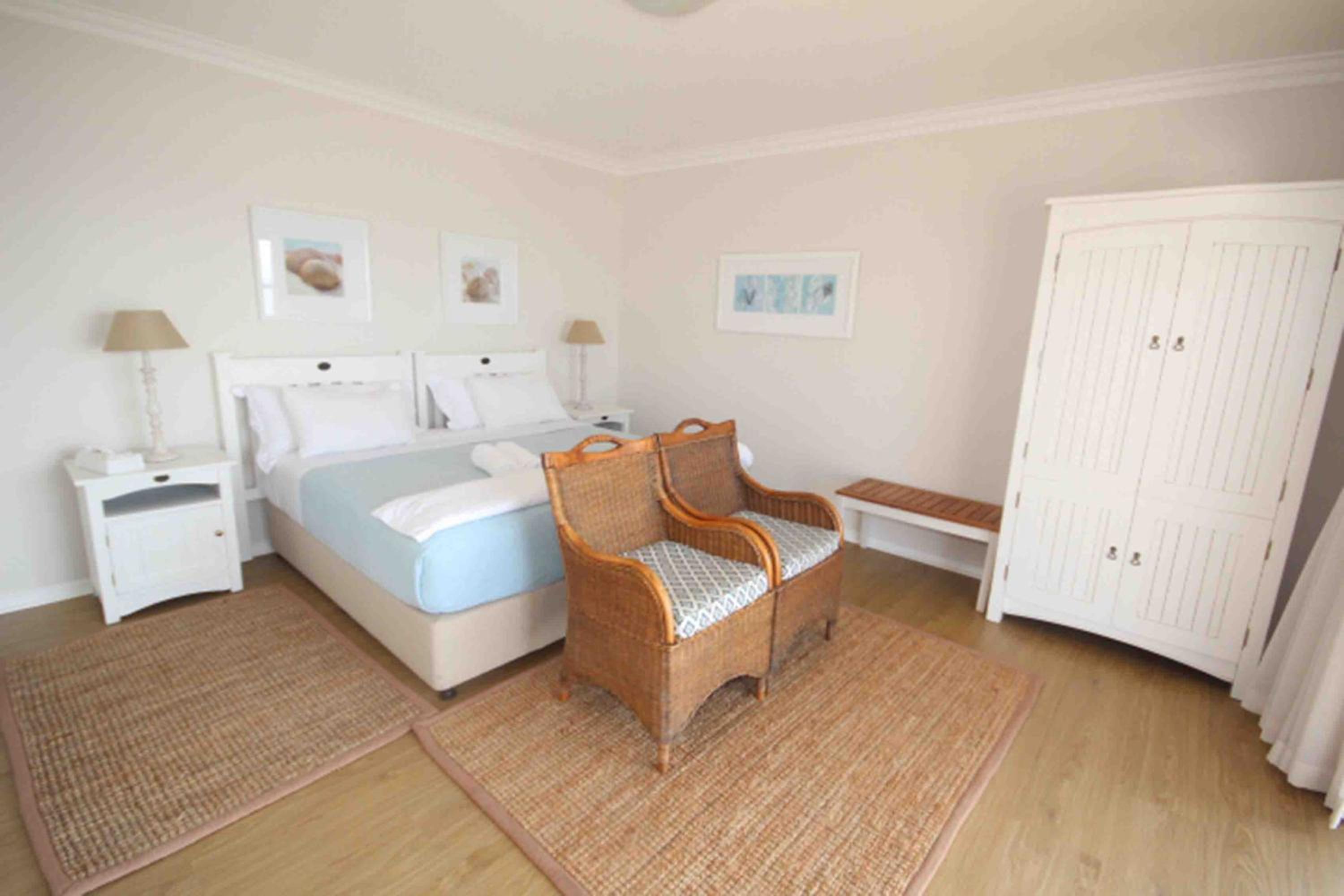 Deluxe Double or Twin Room with Sea View photo 2